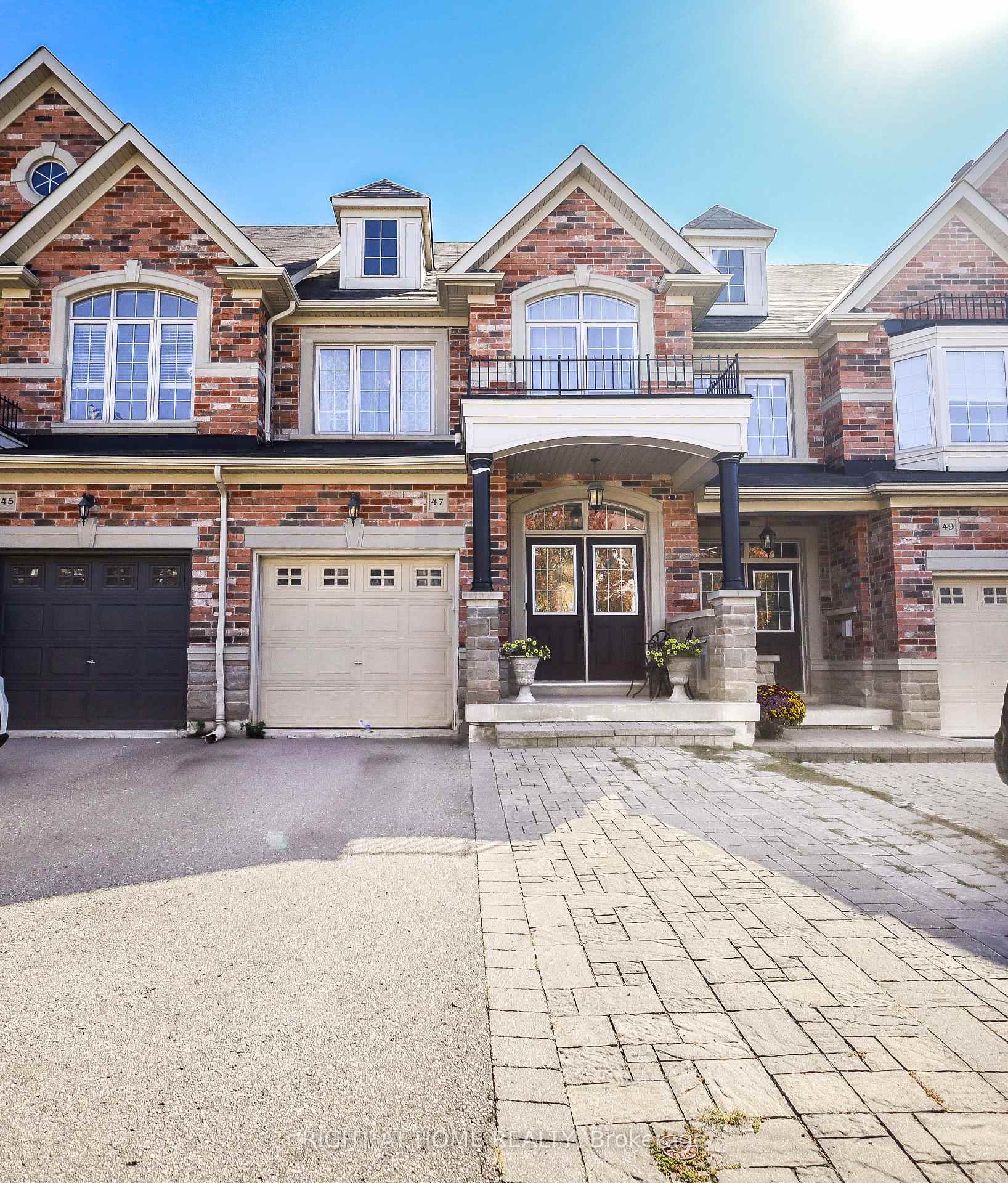 Photo 1 of 47 Millhouse Court, Vaughan, Patterson — HOMEH
