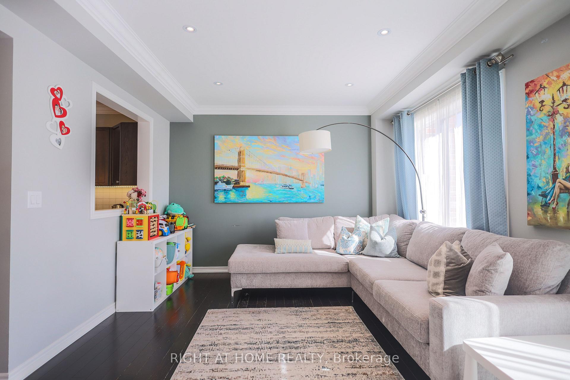 Photo 15 of 47 Millhouse Court, Vaughan, Patterson — HOMEH