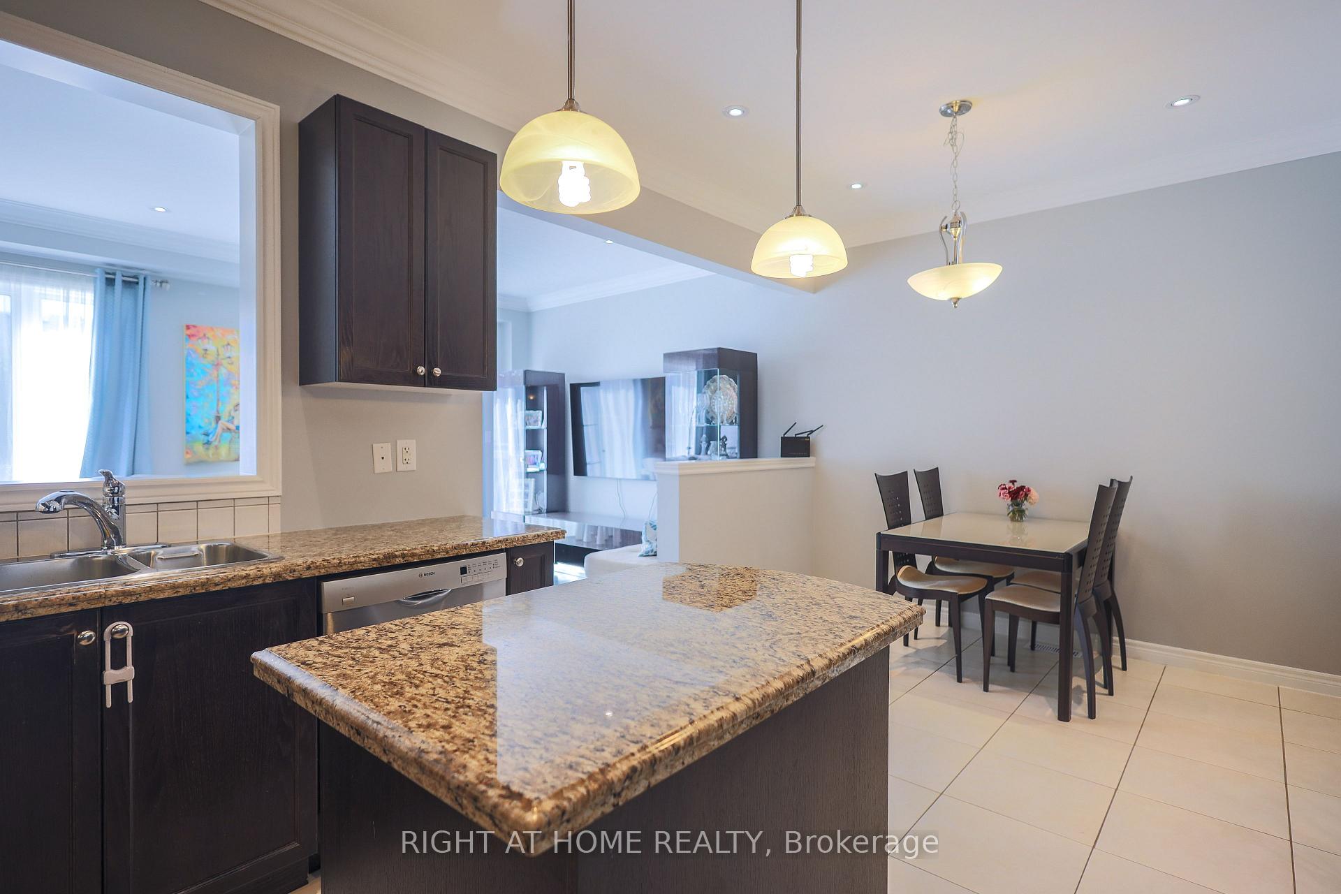 Photo 20 of 47 Millhouse Court, Vaughan, Patterson — HOMEH