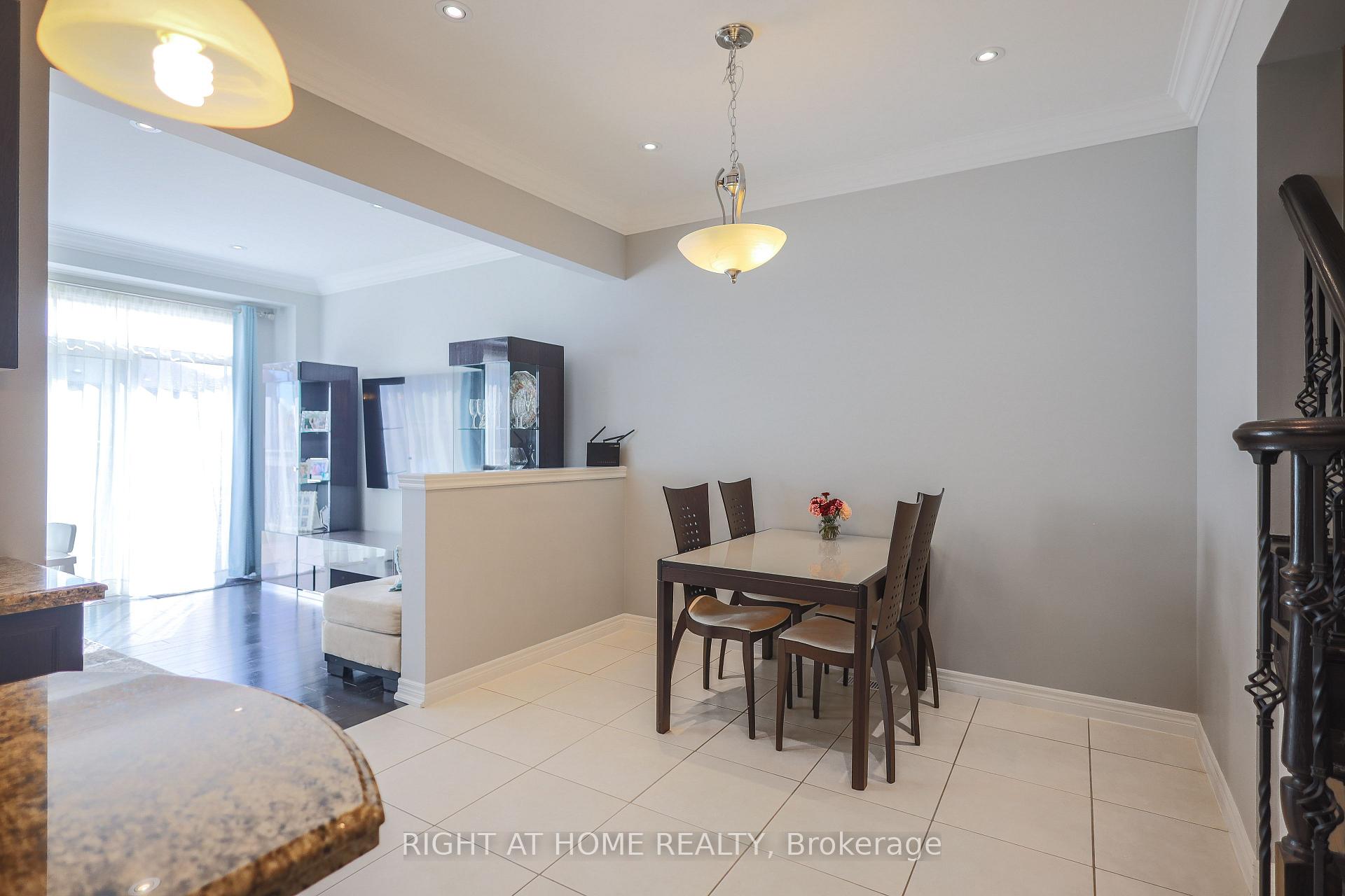 Photo 21 of 47 Millhouse Court, Vaughan, Patterson — HOMEH