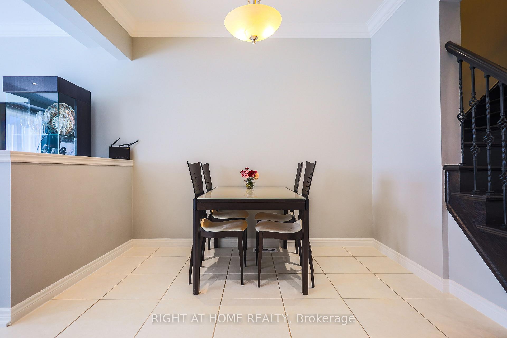Photo 22 of 47 Millhouse Court, Vaughan, Patterson — HOMEH