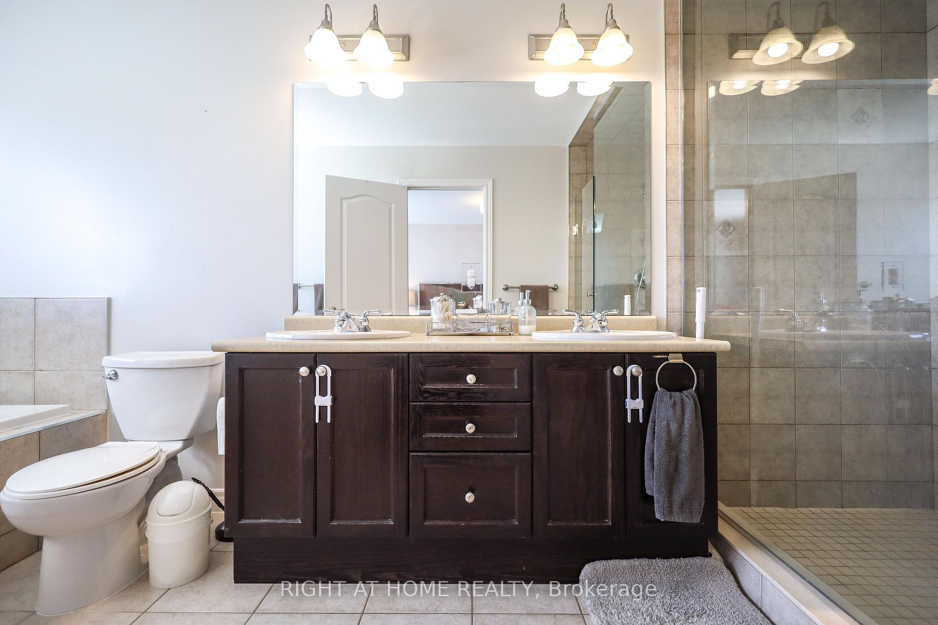 Photo 30 of 47 Millhouse Court, Vaughan, Patterson — HOMEH