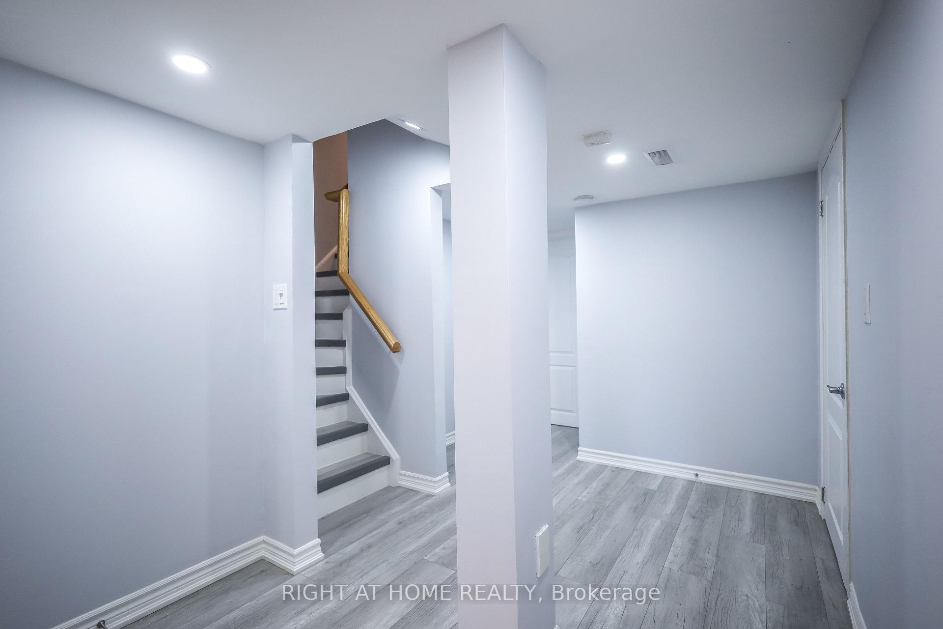 Photo 41 of 47 Millhouse Court, Vaughan, Patterson — HOMEH