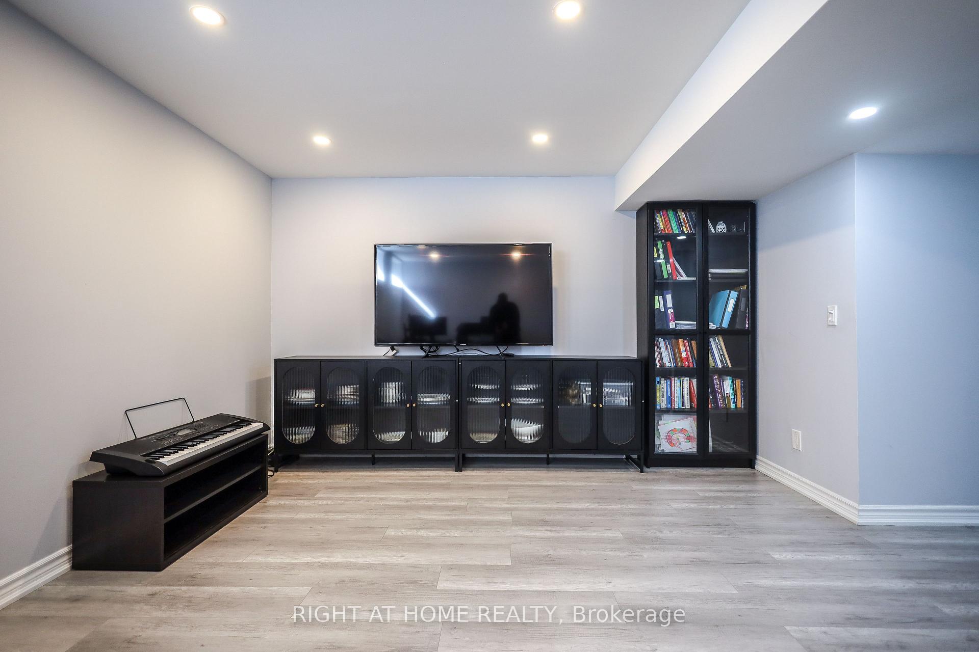 Photo 47 of 47 Millhouse Court, Vaughan, Patterson — HOMEH
