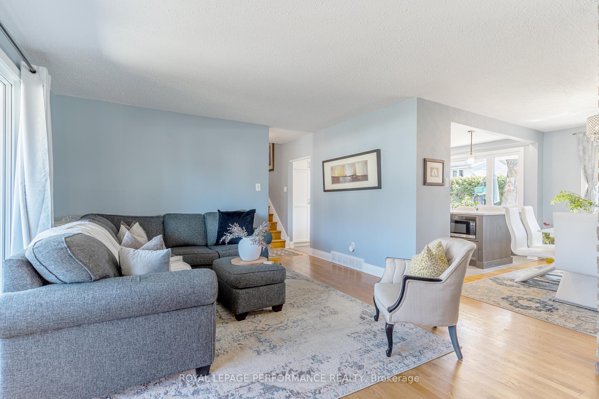 Photo 16 of 1874 Playfair Drive, Ottawa, Playfair Park — HOMEH