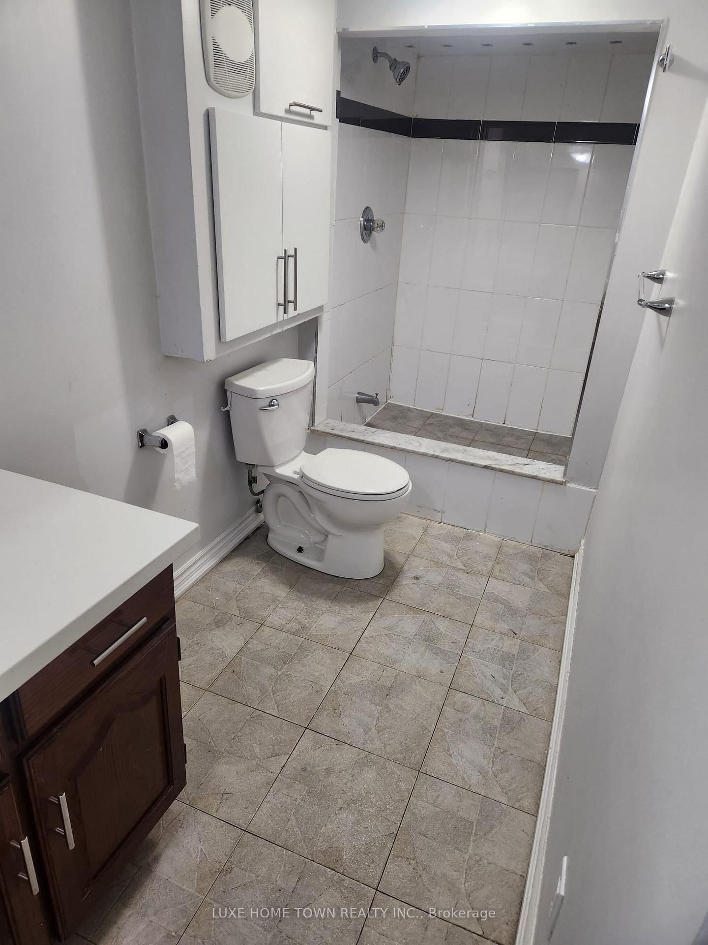 Photo 4 of 128 America (Bsmt) Avenue, Vaughan, Vellore Village — HOMEH
