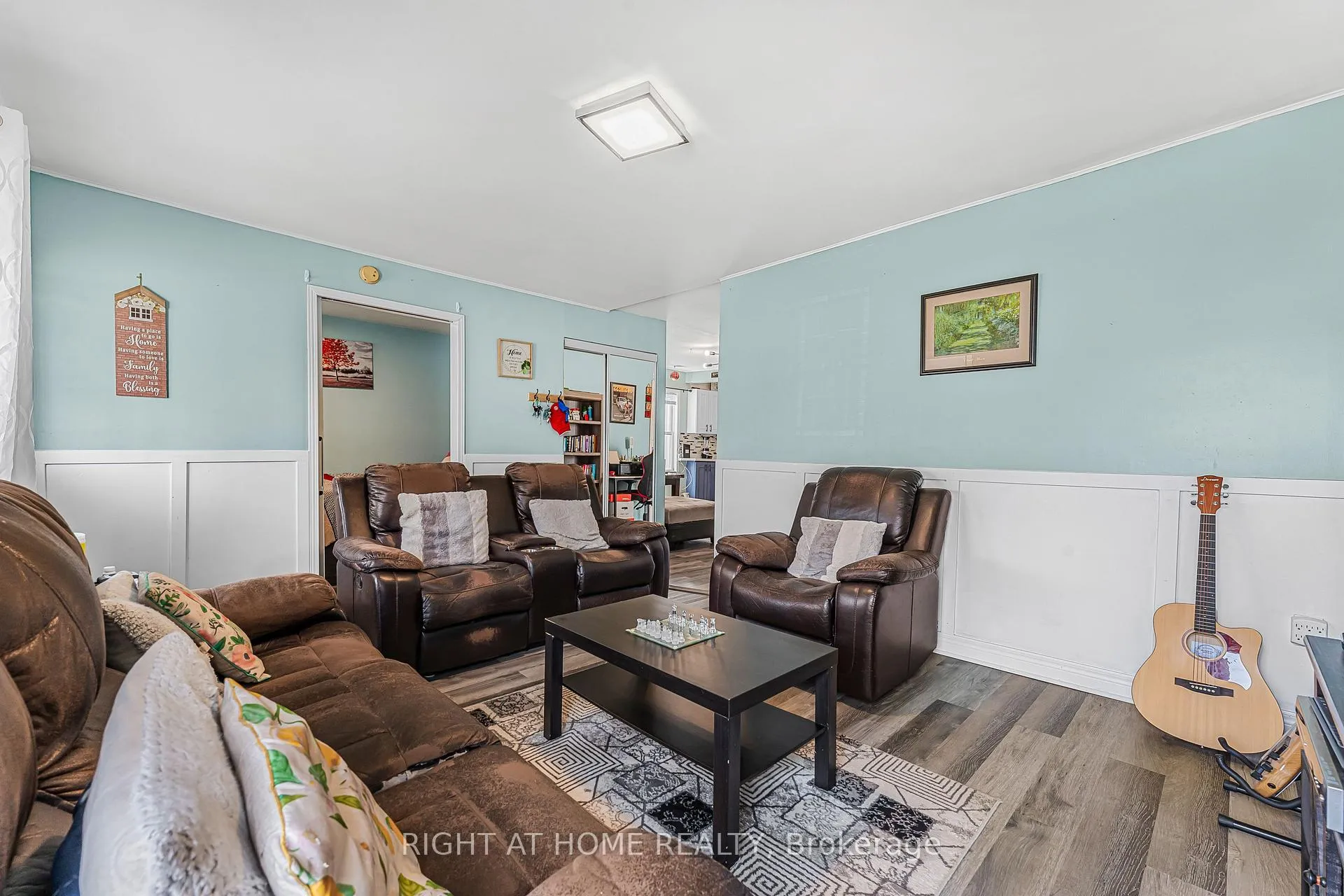 Photo 6 of 393 Victory Avenue, Welland, Lincoln/Crowland — HOMEH