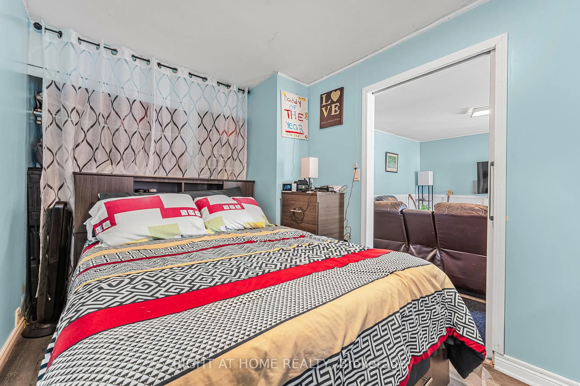 Photo 8 of 393 Victory Avenue, Welland, Lincoln/Crowland — HOMEH