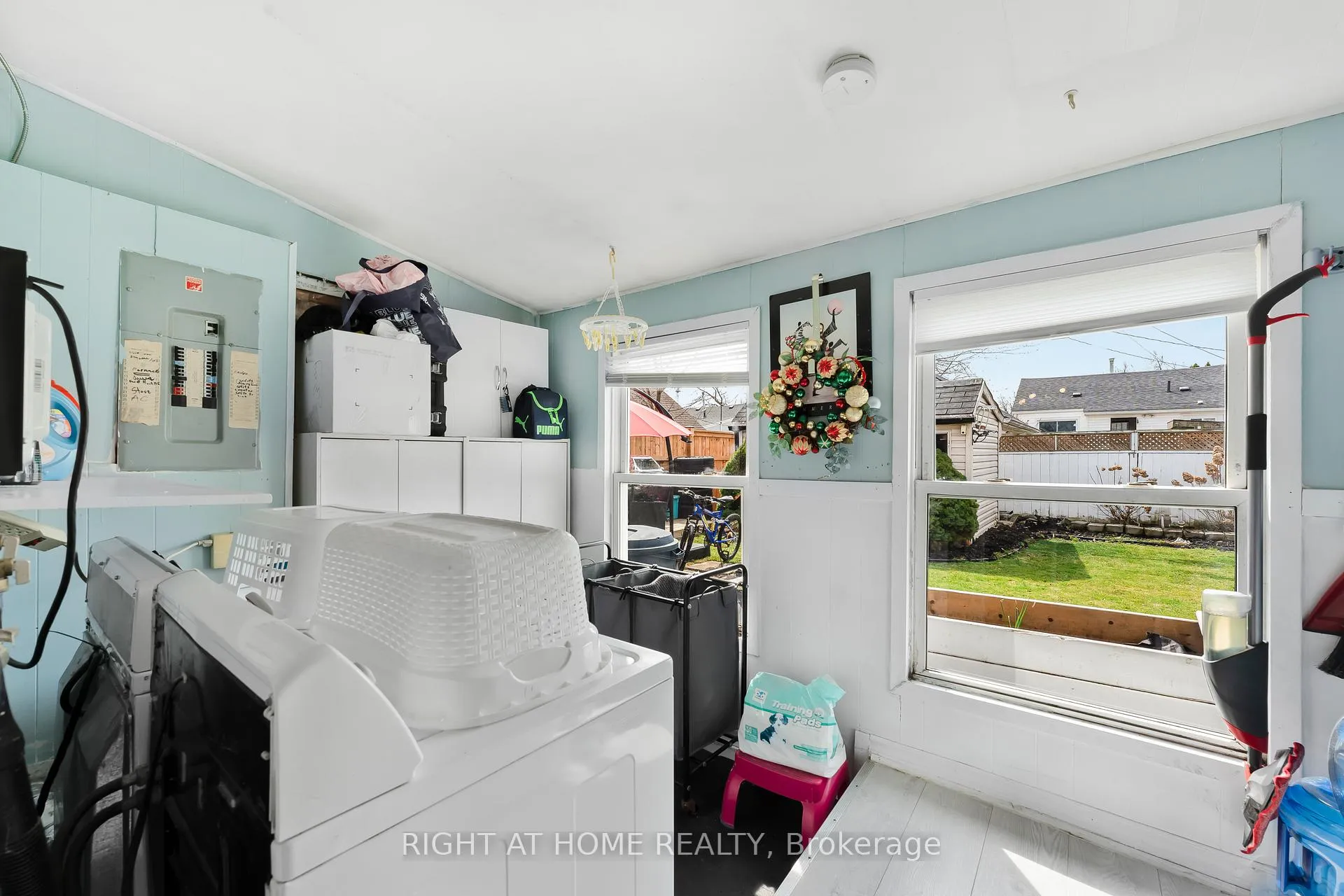Photo 20 of 393 Victory Avenue, Welland, Lincoln/Crowland — HOMEH
