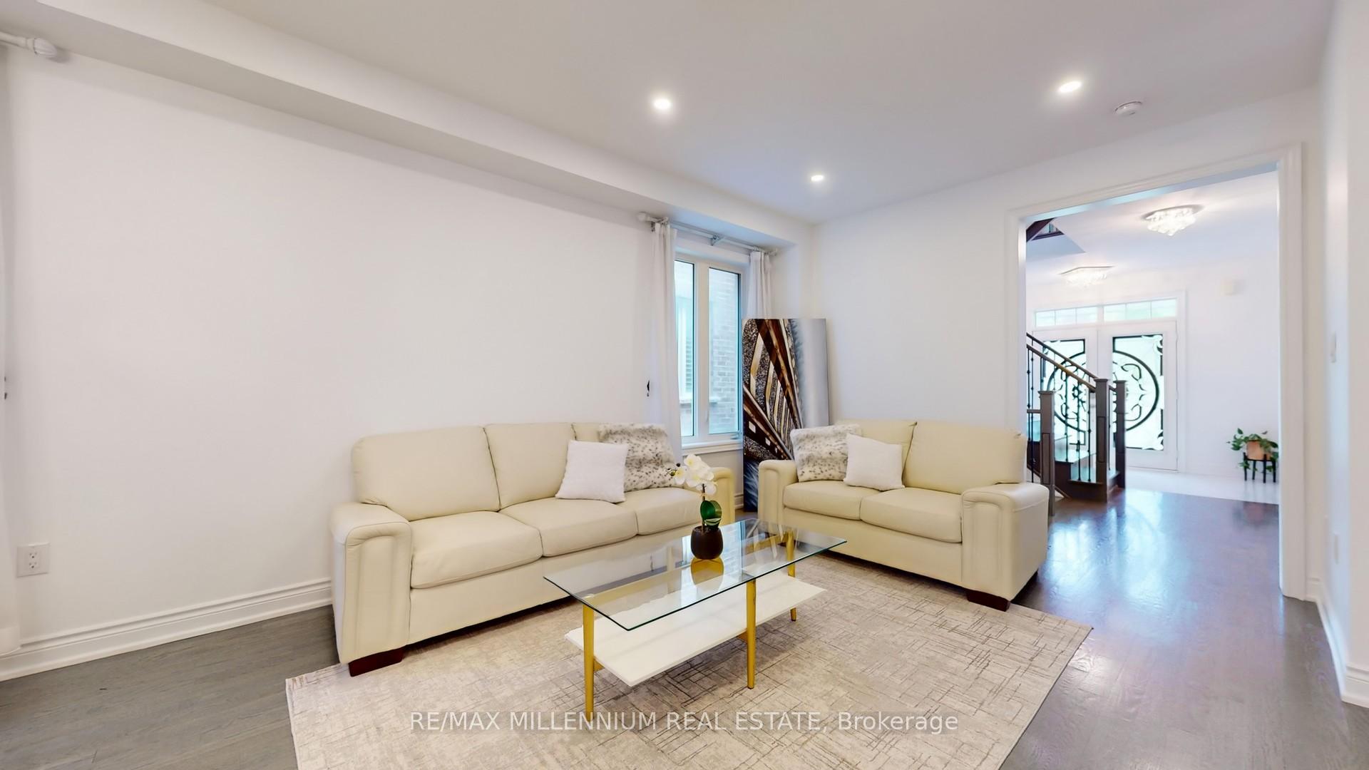 Photo 5 of 72 Cranbrook Crescent, Vaughan, Kleinburg — HOMEH