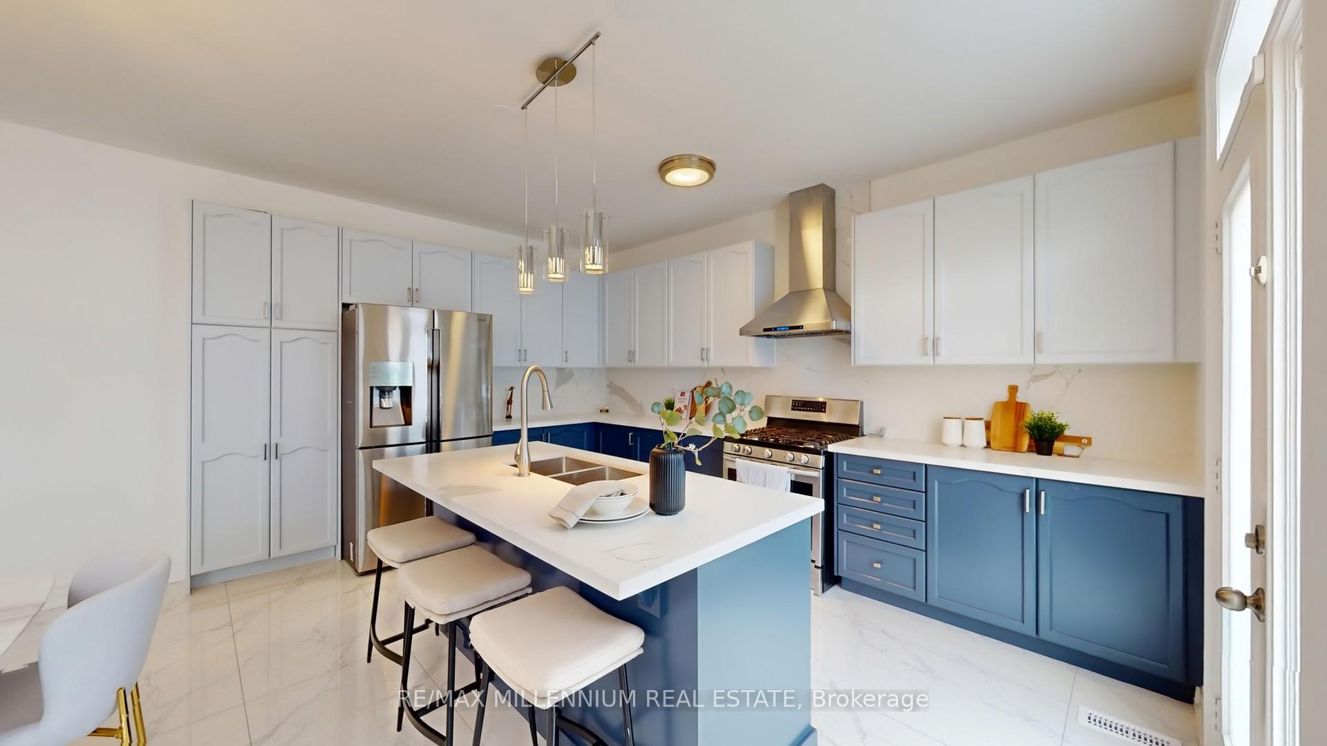 Photo 16 of 72 Cranbrook Crescent, Vaughan, Kleinburg — HOMEH