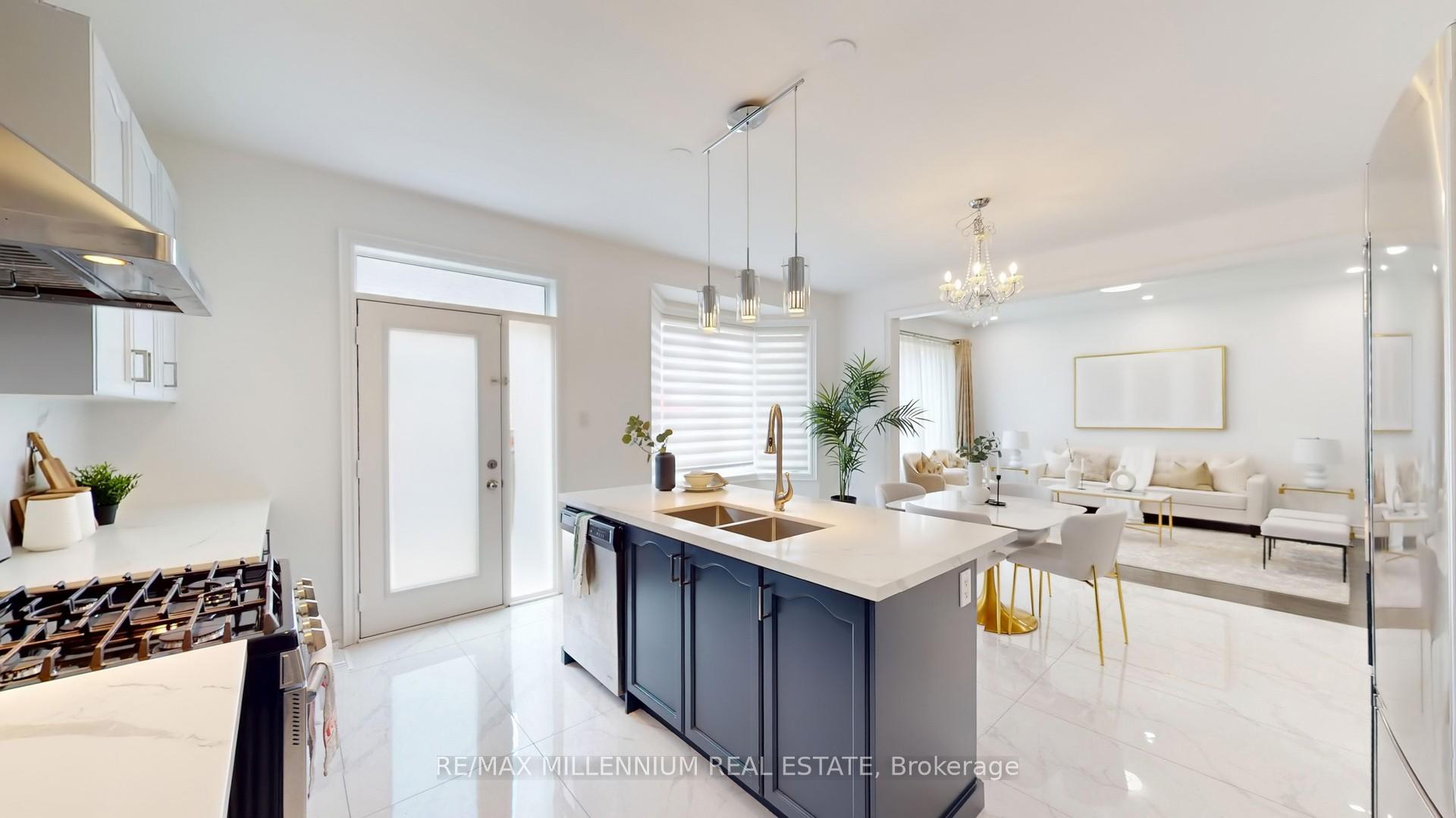 Photo 18 of 72 Cranbrook Crescent, Vaughan, Kleinburg — HOMEH