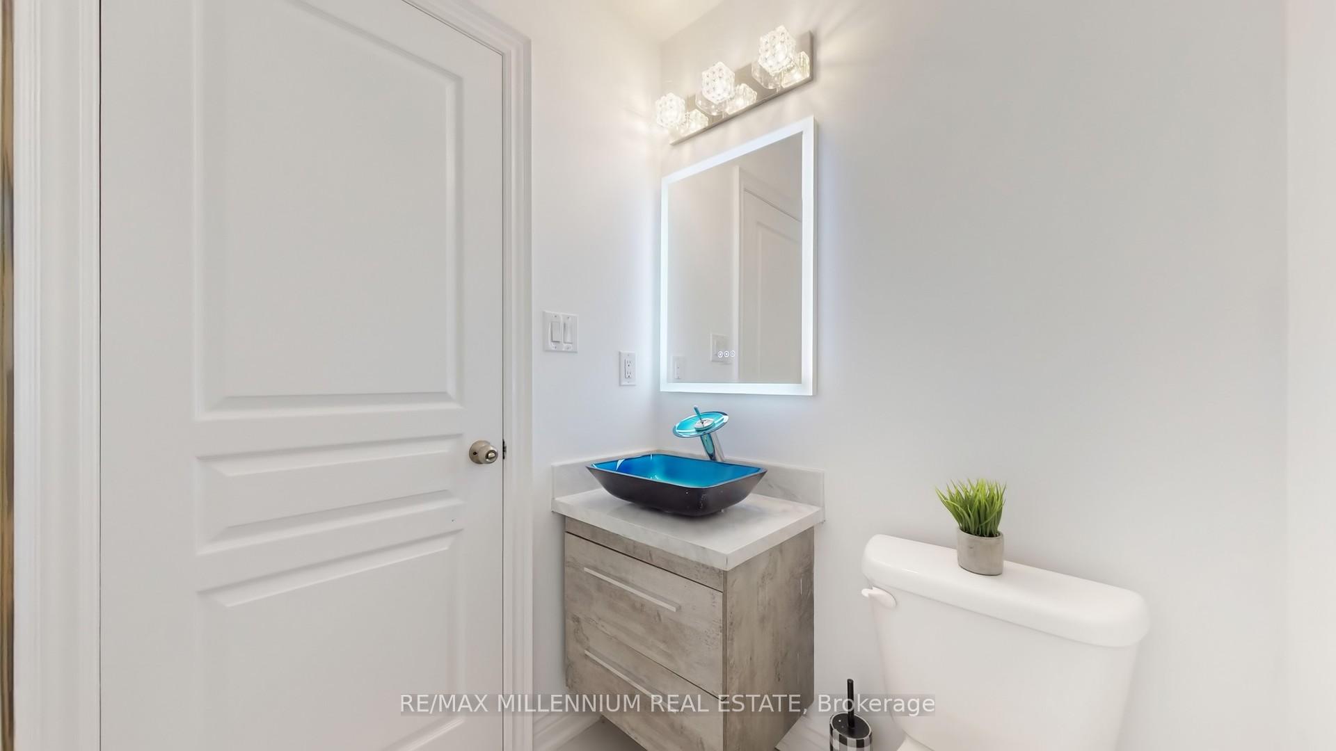 Photo 23 of 72 Cranbrook Crescent, Vaughan, Kleinburg — HOMEH