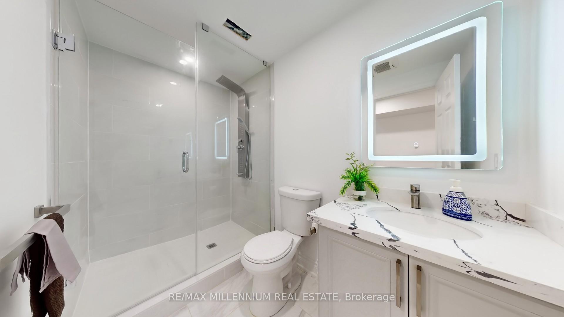 Photo 37 of 72 Cranbrook Crescent, Vaughan, Kleinburg — HOMEH