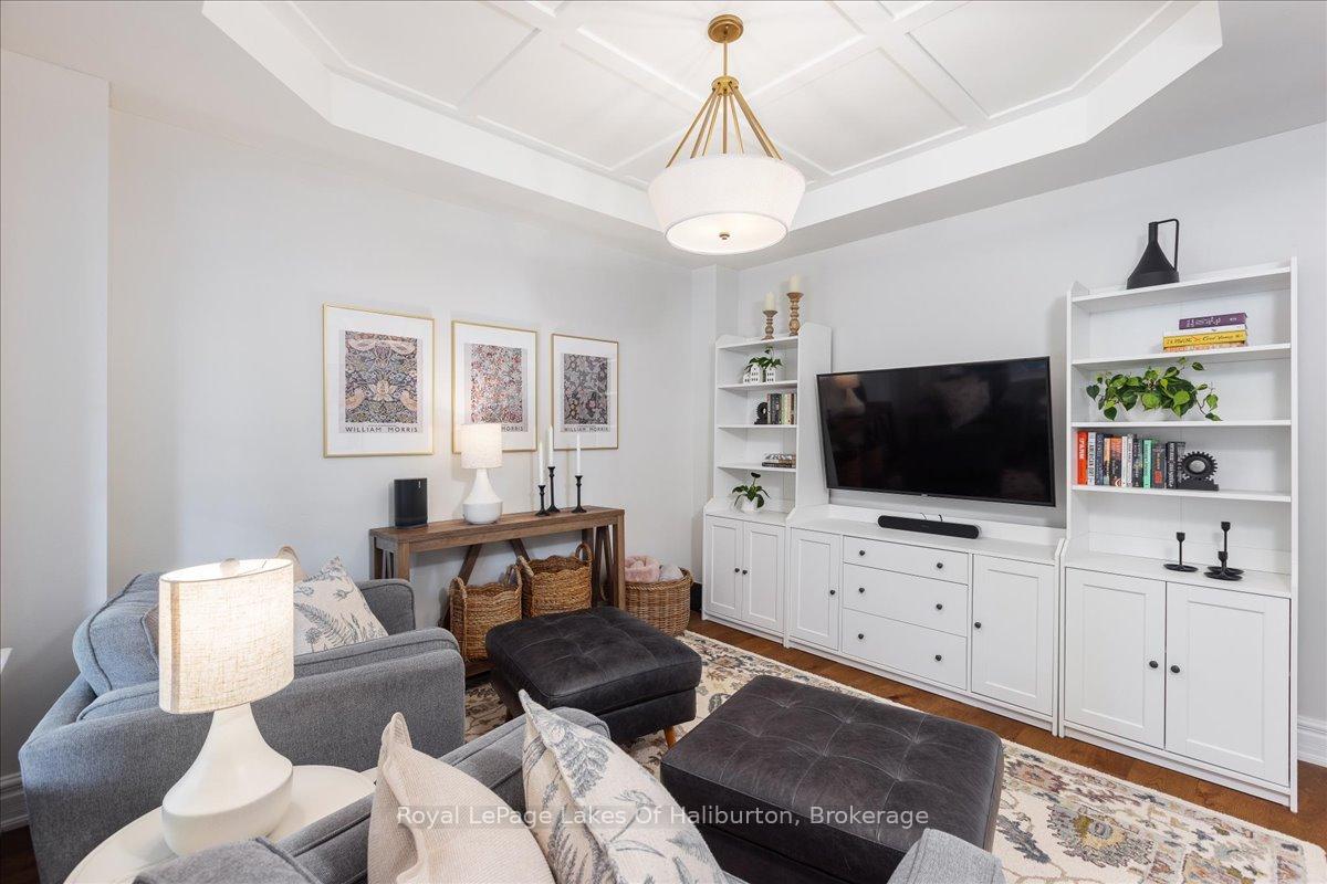 Photo 7 of 206 Birkshire Drive, Aurora, Bayview Wellington — HOMEH