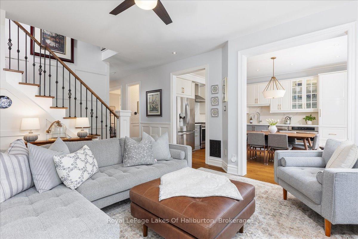 Photo 15 of 206 Birkshire Drive, Aurora, Bayview Wellington — HOMEH