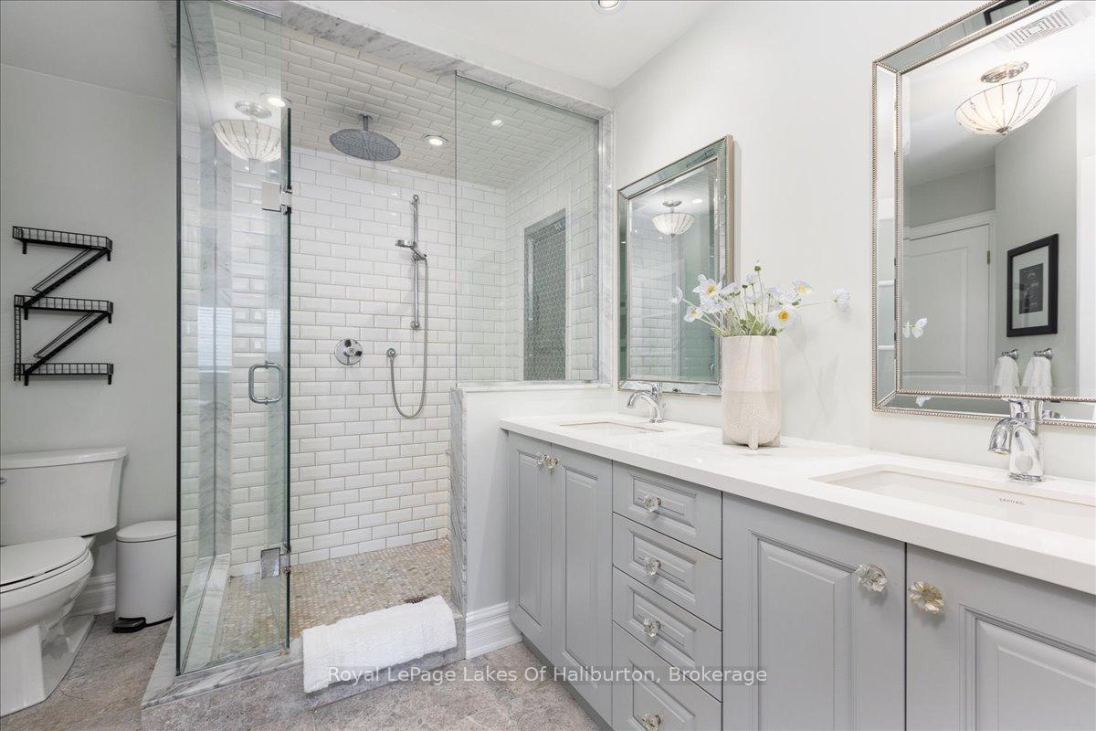 Photo 21 of 206 Birkshire Drive, Aurora, Bayview Wellington — HOMEH