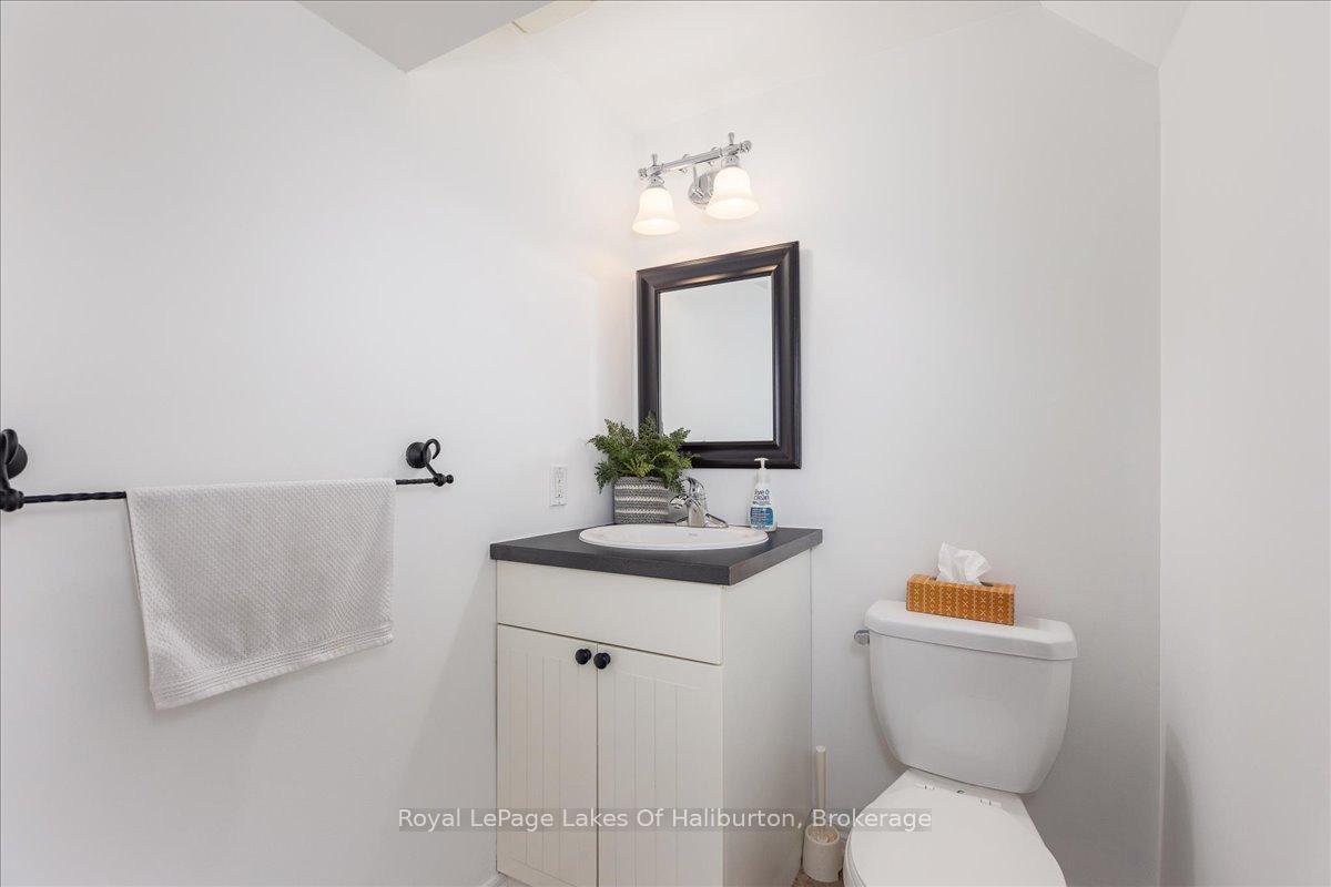 Photo 29 of 206 Birkshire Drive, Aurora, Bayview Wellington — HOMEH