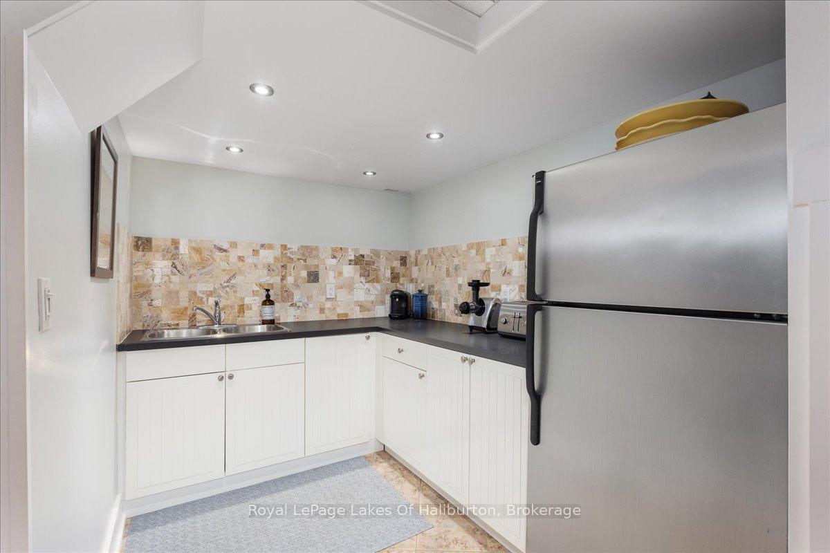 Photo 32 of 206 Birkshire Drive, Aurora, Bayview Wellington — HOMEH