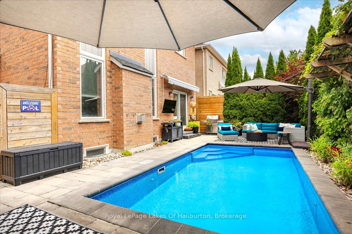 Photo 36 of 206 Birkshire Drive, Aurora, Bayview Wellington — HOMEH