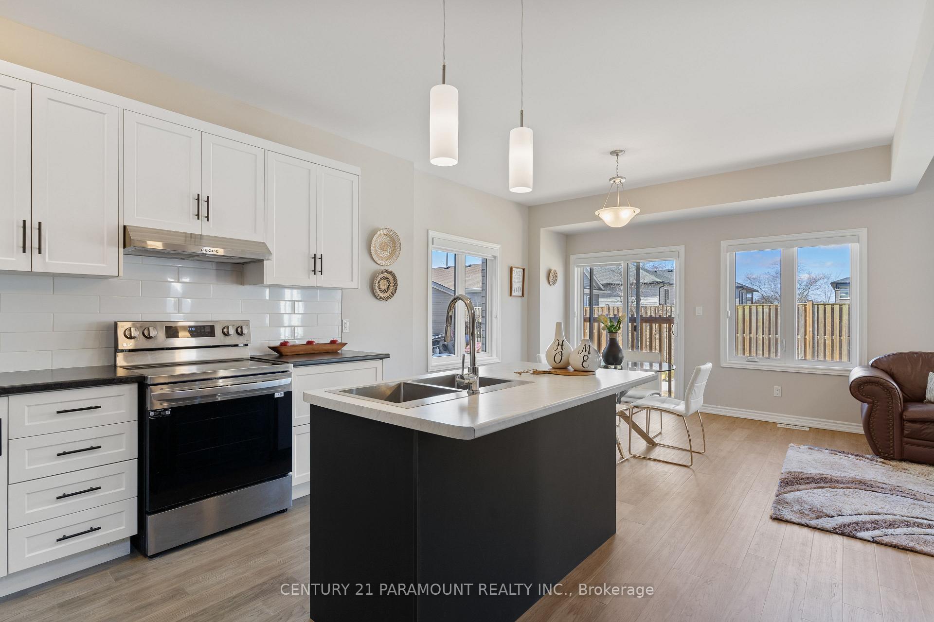 Photo 1 of 72 Bradley Avenue, Welland, Lincoln/Crowland — HOMEH