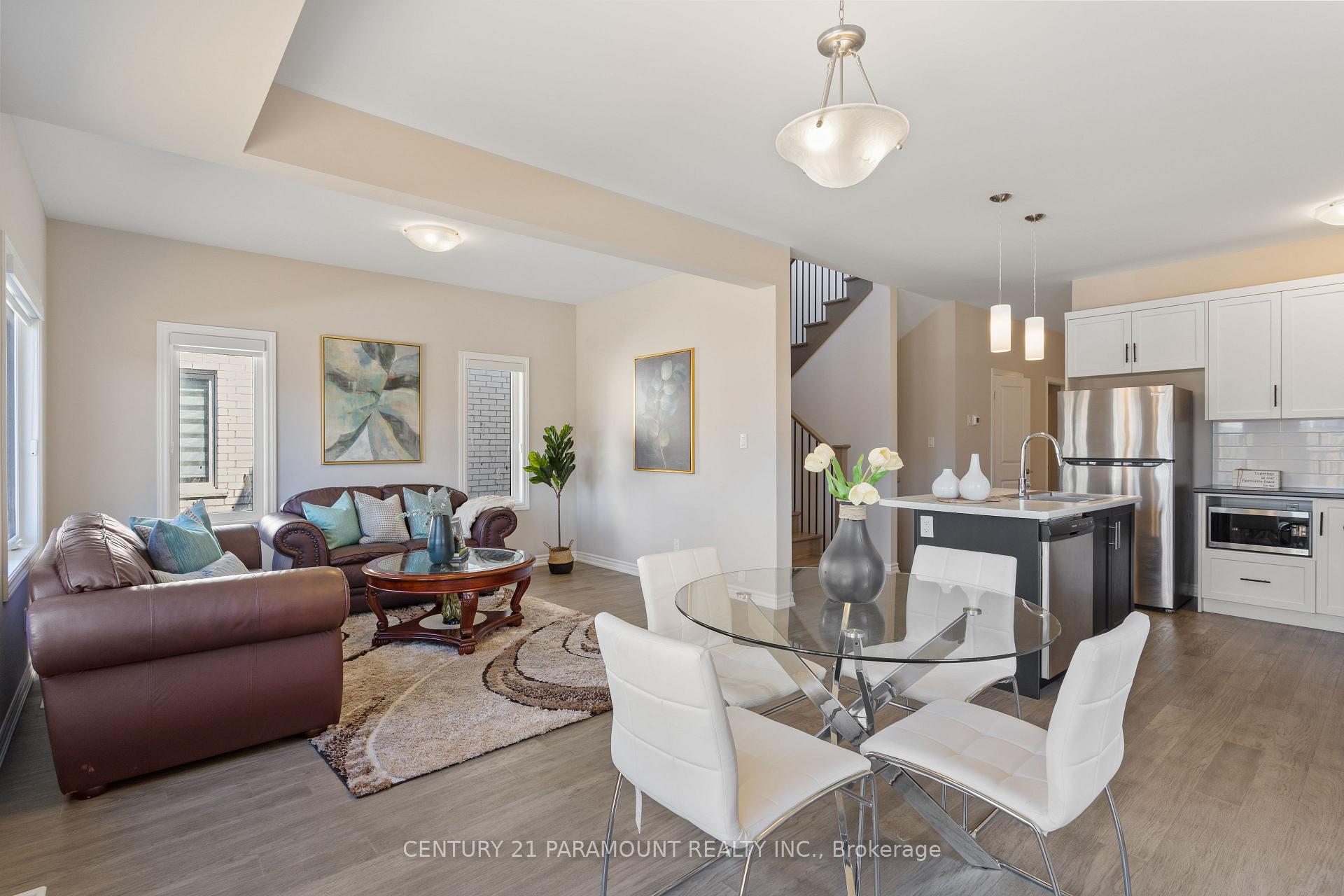 Photo 3 of 72 Bradley Avenue, Welland, Lincoln/Crowland — HOMEH