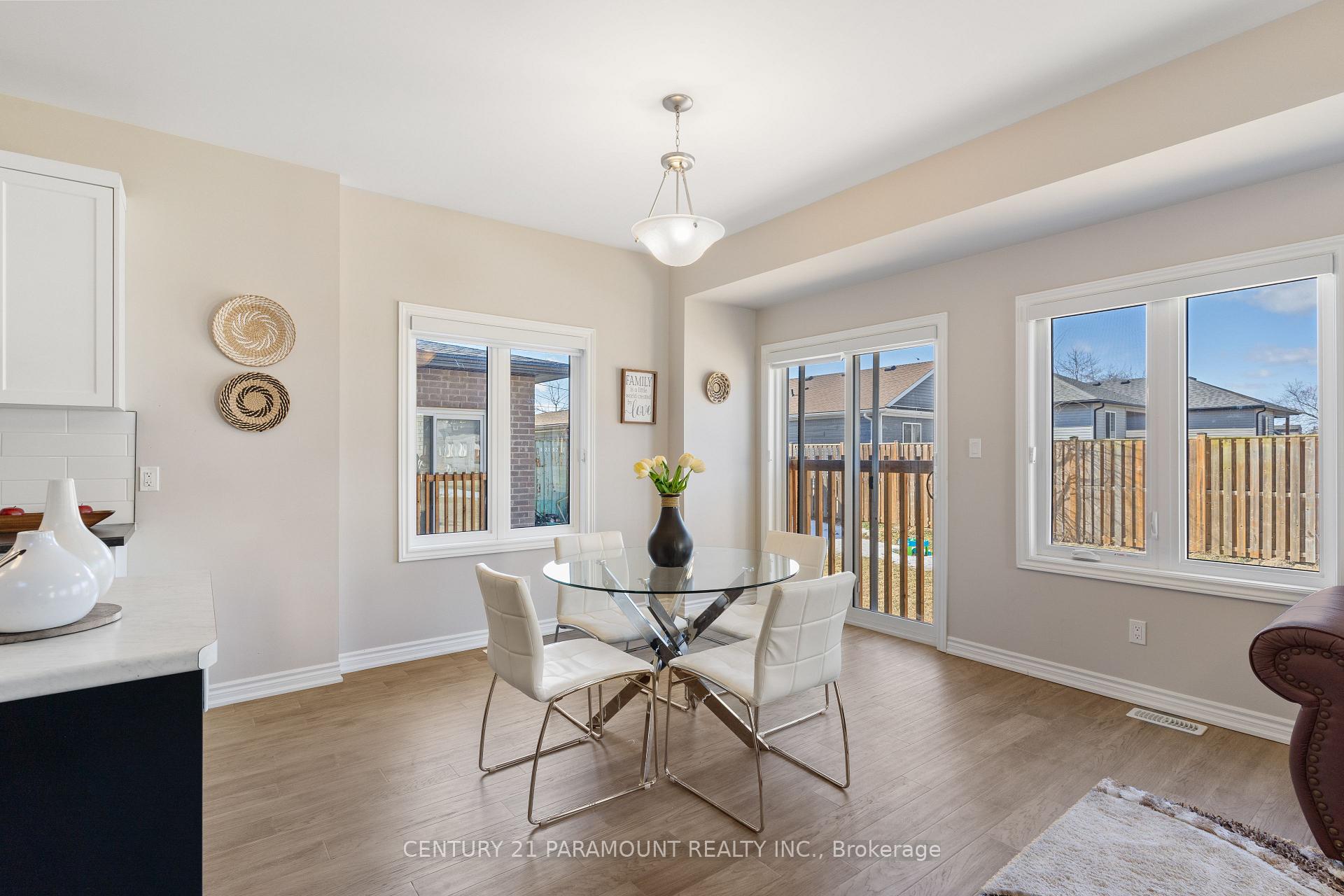 Photo 6 of 72 Bradley Avenue, Welland, Lincoln/Crowland — HOMEH