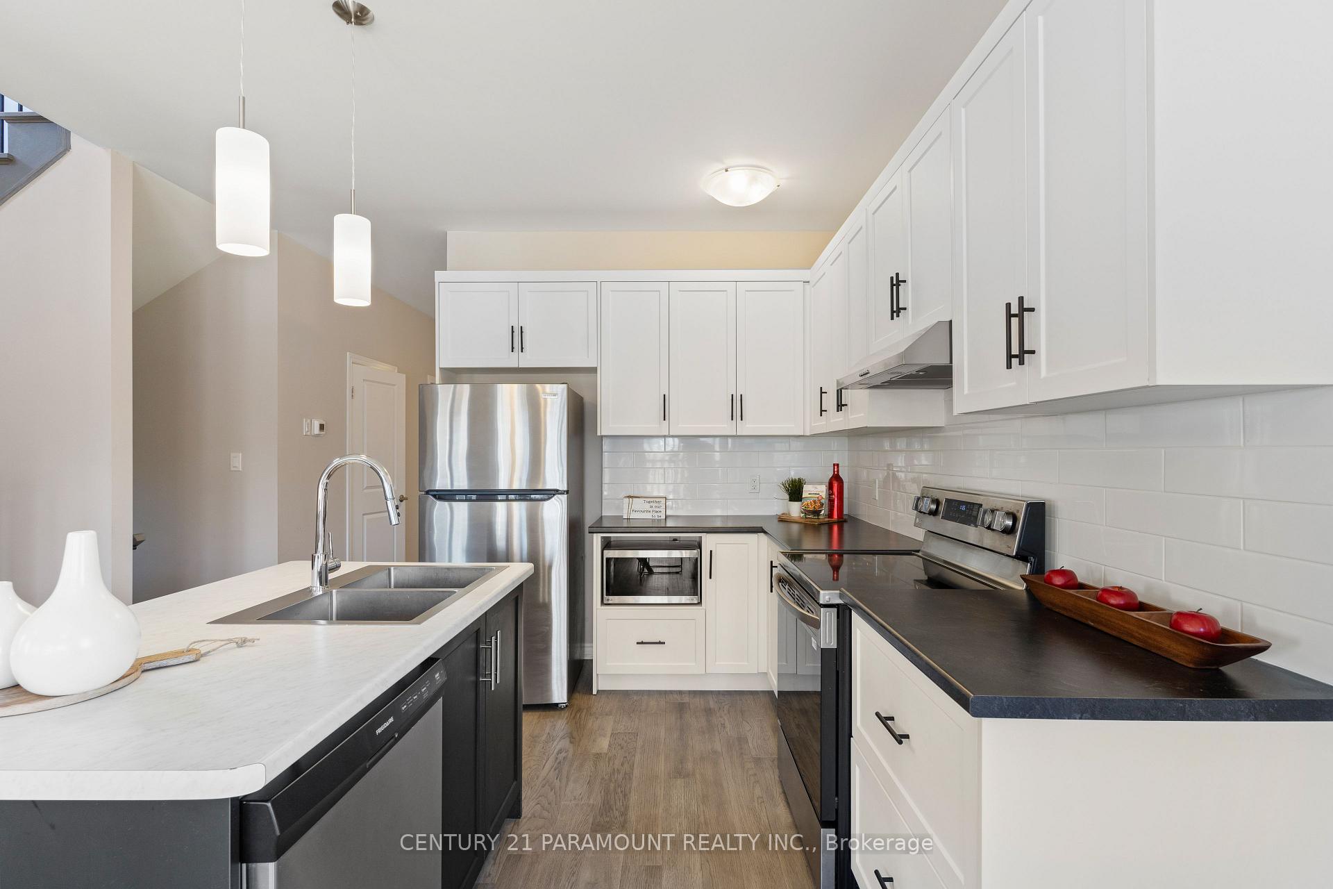 Photo 9 of 72 Bradley Avenue, Welland, Lincoln/Crowland — HOMEH