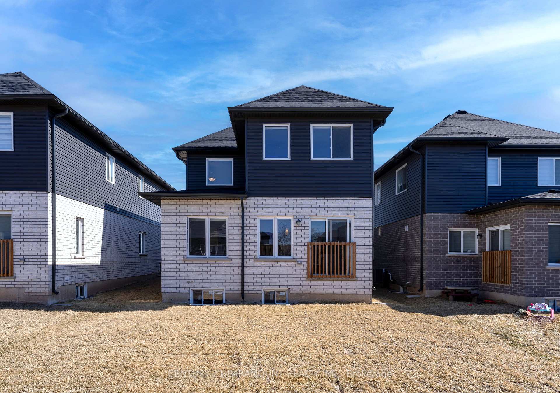 Photo 33 of 72 Bradley Avenue, Welland, Lincoln/Crowland — HOMEH