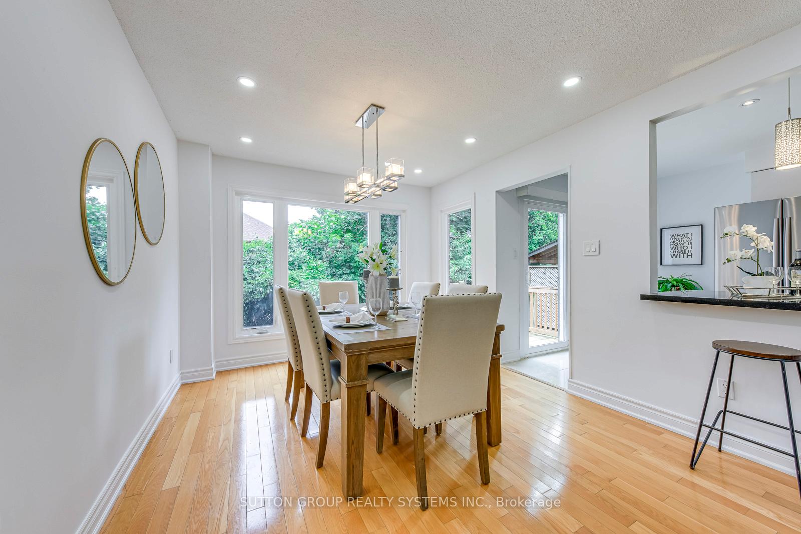 Photo 9 of 207 Winding Lane, Vaughan, Crestwood-Springfarm-Yorkhill — HOMEH