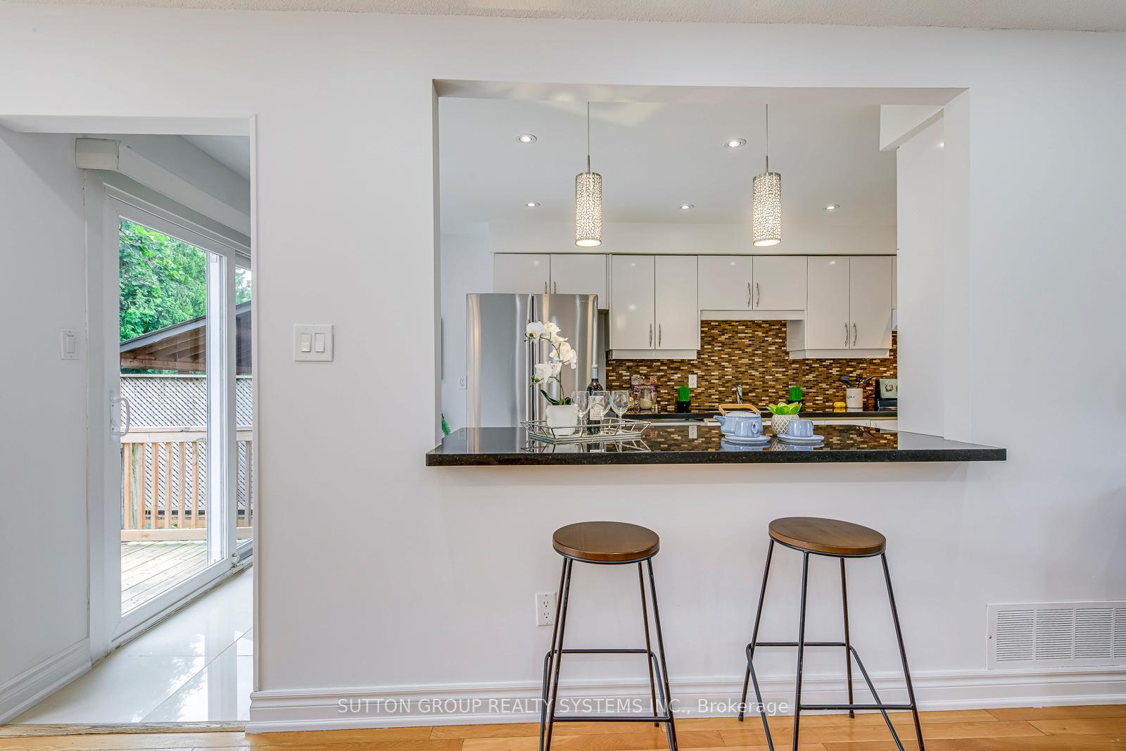 Photo 15 of 207 Winding Lane, Vaughan, Crestwood-Springfarm-Yorkhill — HOMEH