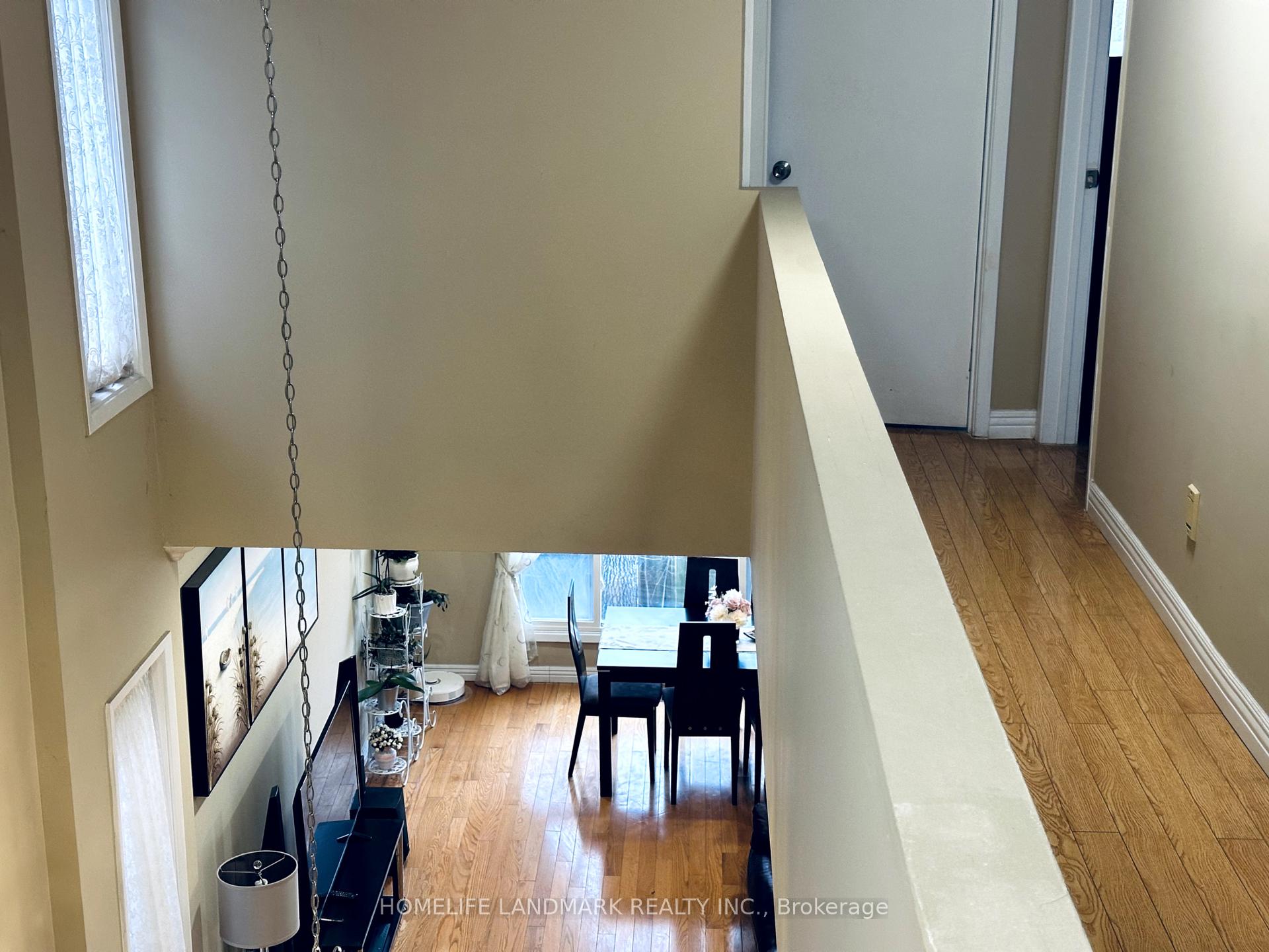 Photo 11 of 67 Foxglove Court, Markham, Unionville — HOMEH