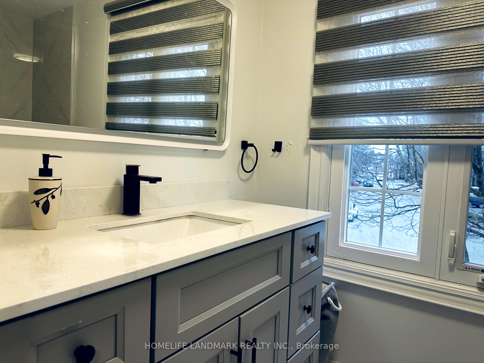 Photo 12 of 67 Foxglove Court, Markham, Unionville — HOMEH