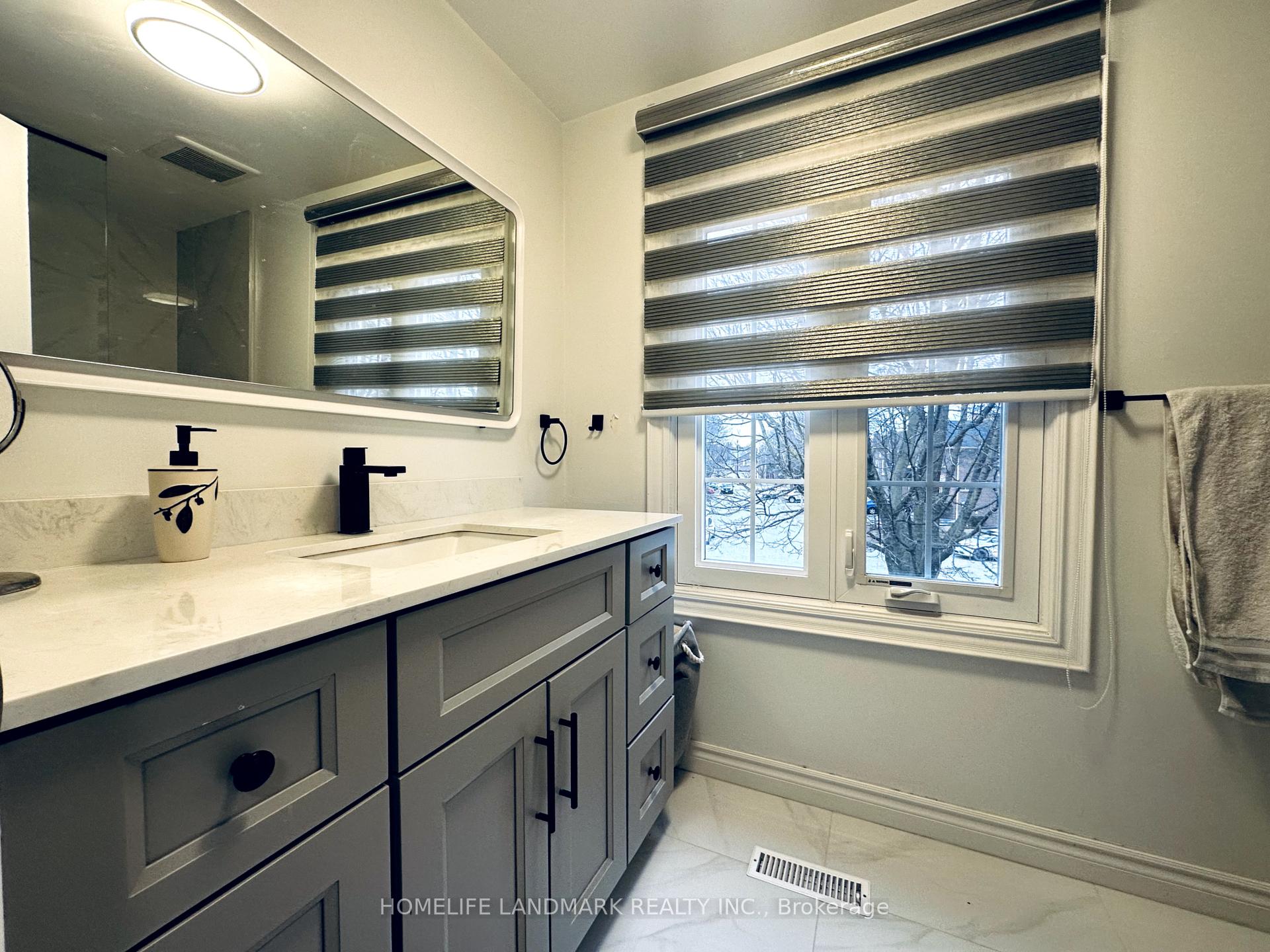 Photo 13 of 67 Foxglove Court, Markham, Unionville — HOMEH