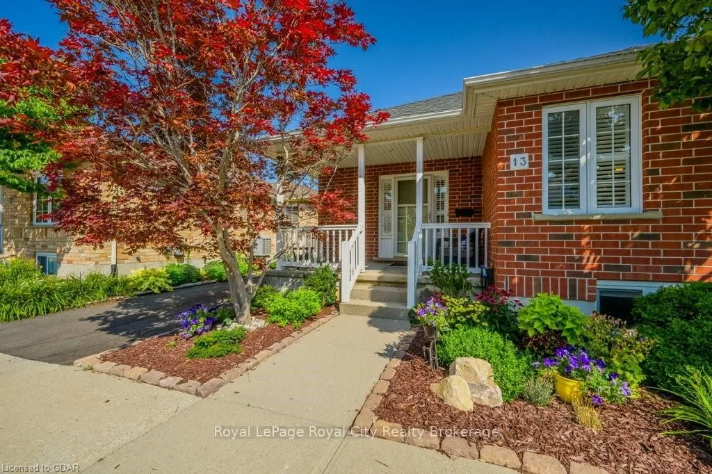 Photo 3 of Unit 13, 461 Columbia Street W, Waterloo, Upper Beechwood — HOMEH