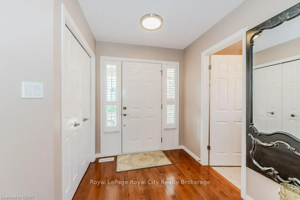 Photo 5 of Unit 13, 461 Columbia Street W, Waterloo, Upper Beechwood — HOMEH
