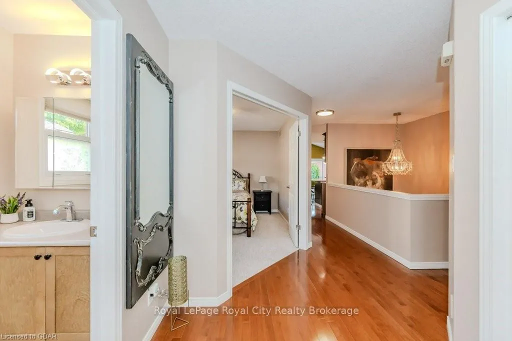 Photo 6 of Unit 13, 461 Columbia Street W, Waterloo, Upper Beechwood — HOMEH