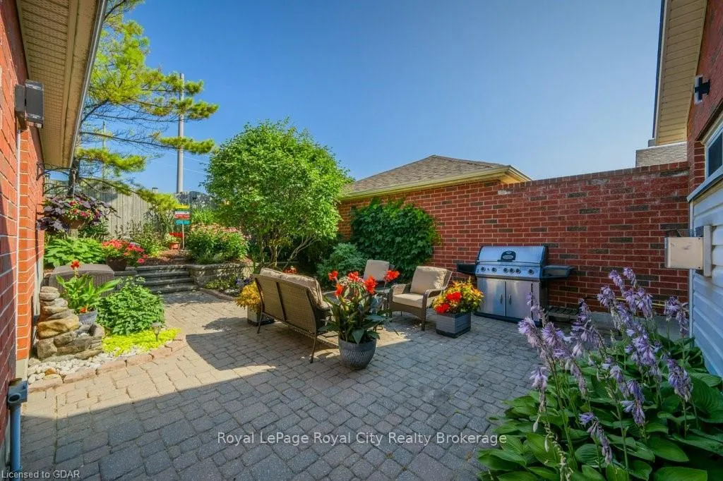 Photo 34 of Unit 13, 461 Columbia Street W, Waterloo, Upper Beechwood — HOMEH