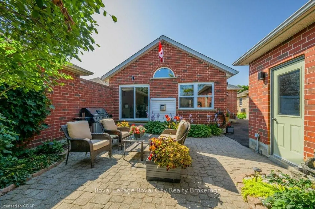 Photo 36 of Unit 13, 461 Columbia Street W, Waterloo, Upper Beechwood — HOMEH