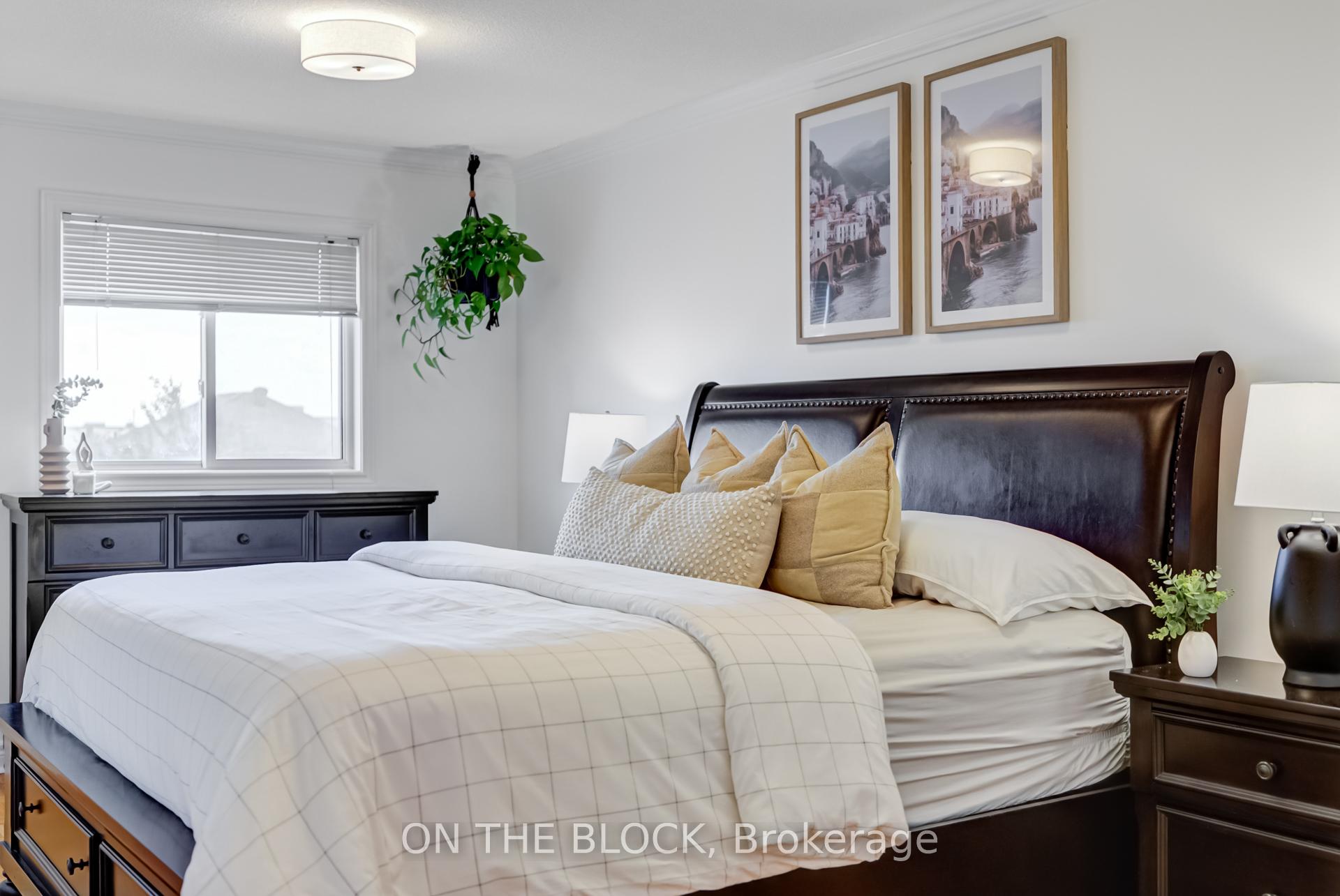 Photo 19 of 213 Rosanna Crescent, Vaughan, Maple — HOMEH