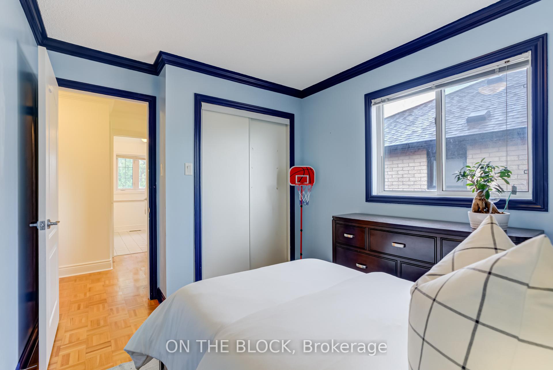 Photo 27 of 213 Rosanna Crescent, Vaughan, Maple — HOMEH