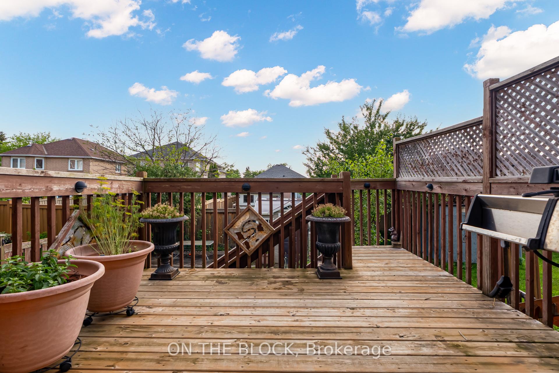 Photo 42 of 213 Rosanna Crescent, Vaughan, Maple — HOMEH