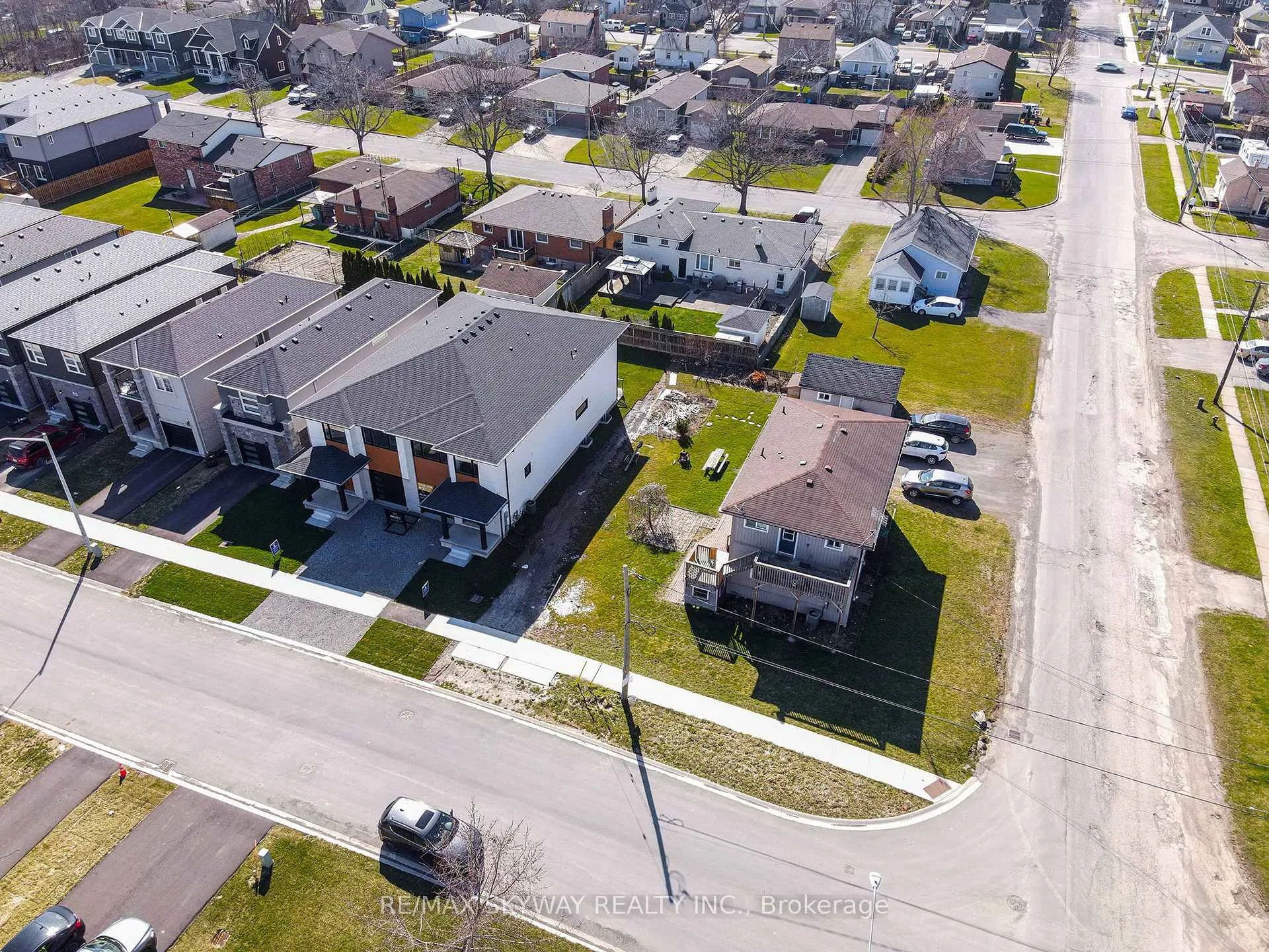 Photo 7 of 162 Louise Street, Welland, Lincoln/Crowland — HOMEH