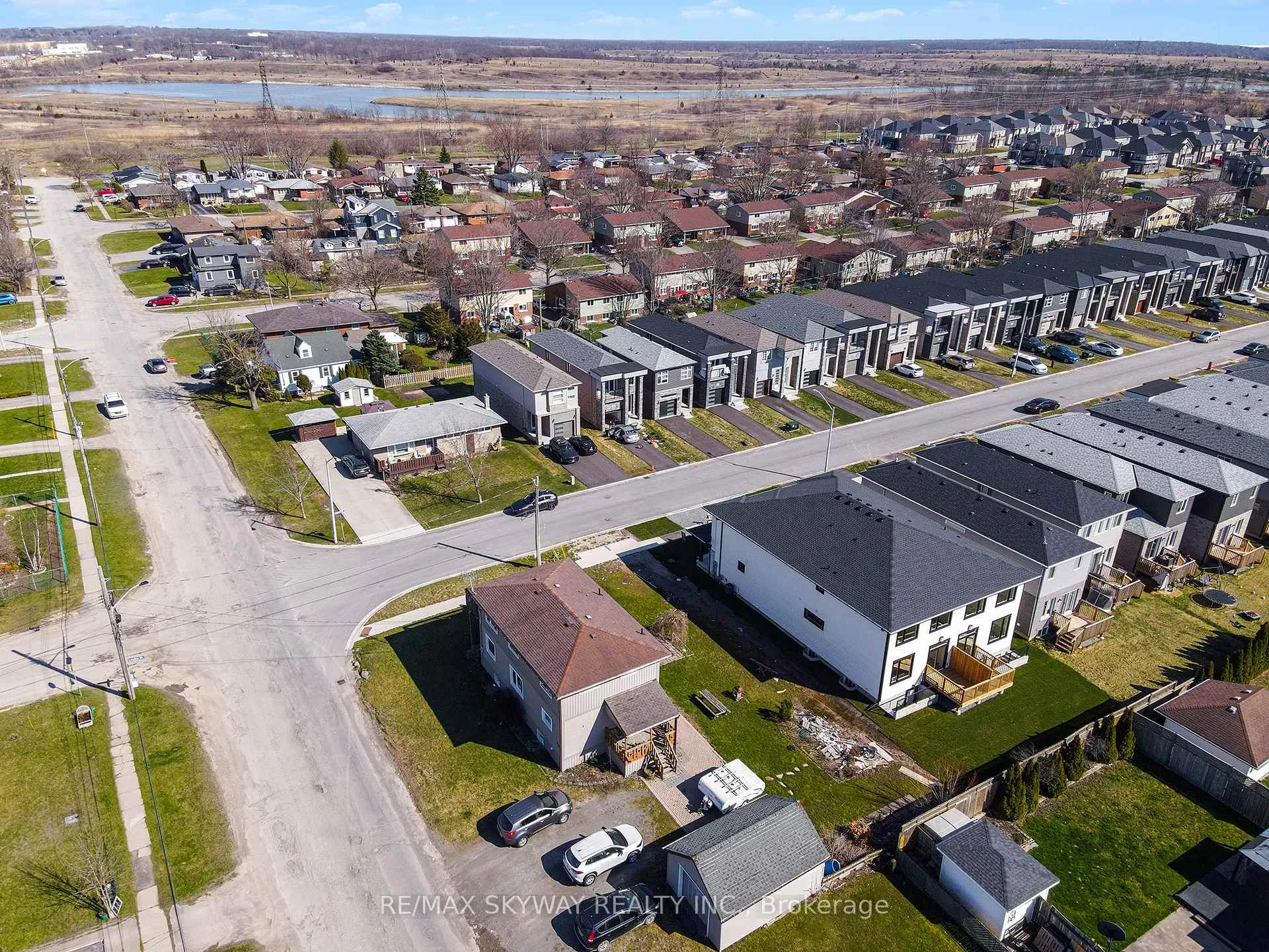 Photo 12 of 162 Louise Street, Welland, Lincoln/Crowland — HOMEH