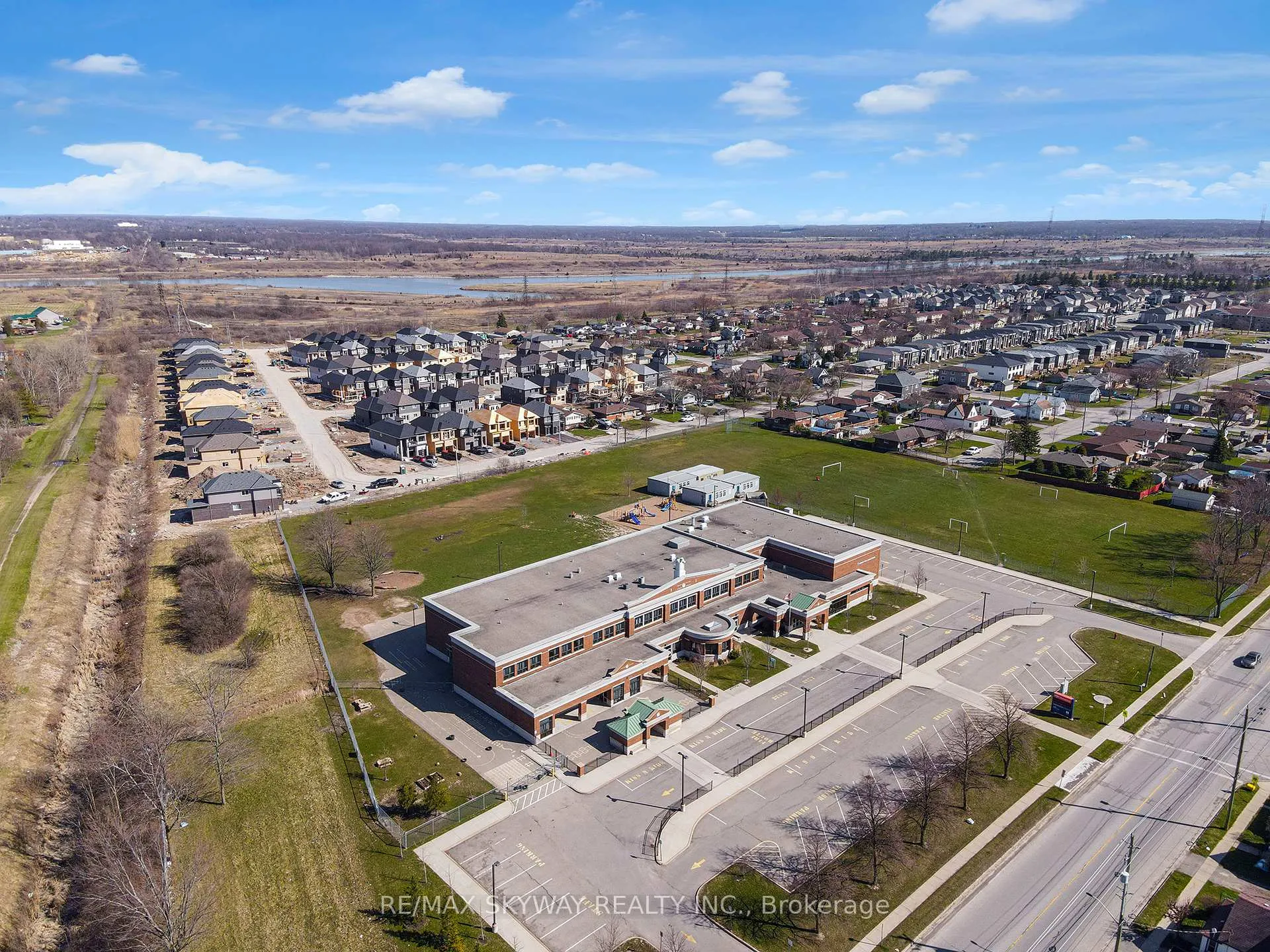 Photo 15 of 162 Louise Street, Welland, Lincoln/Crowland — HOMEH