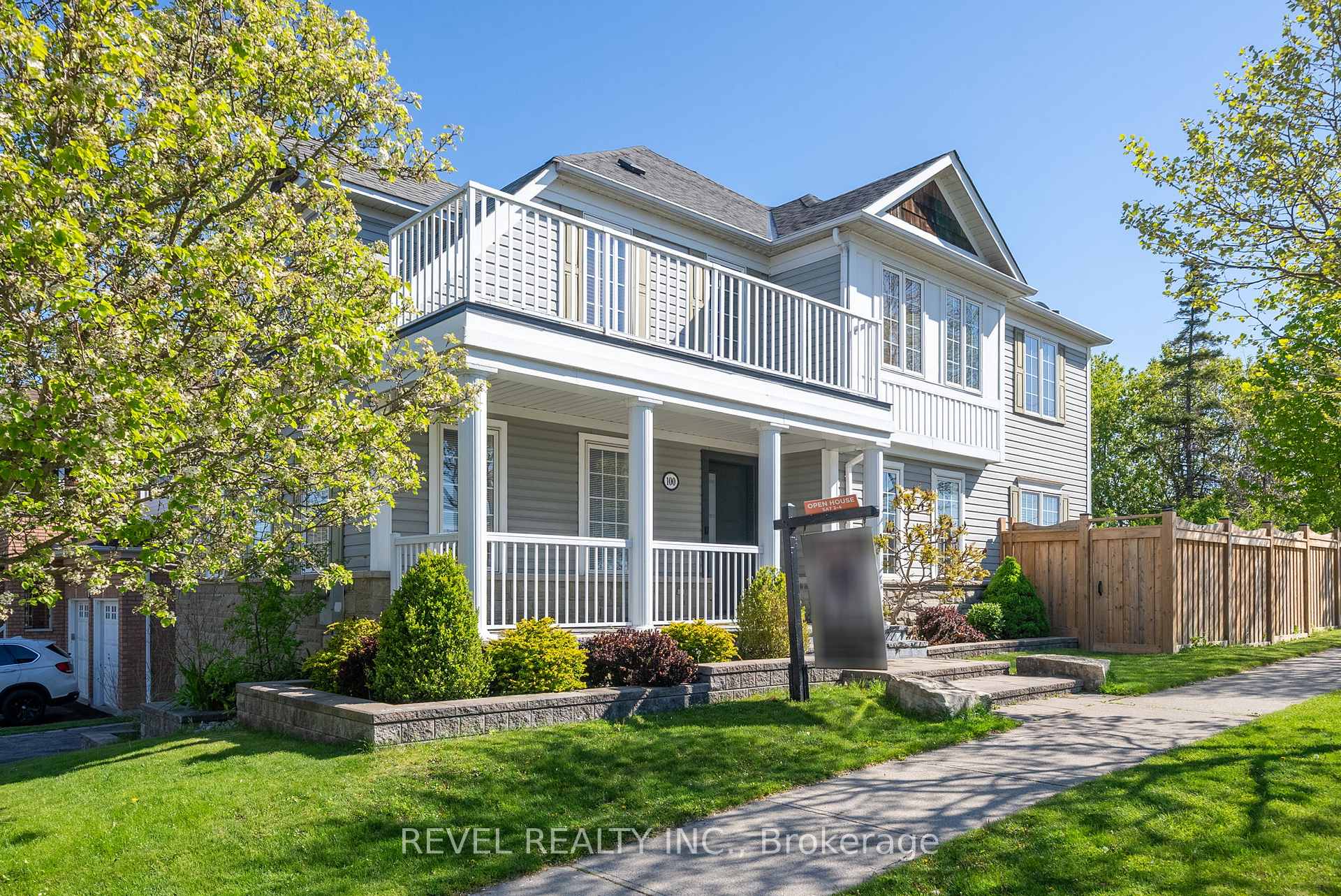 Photo 13 of 100 Ashbury Boulevard, Ajax, South East — HOMEH