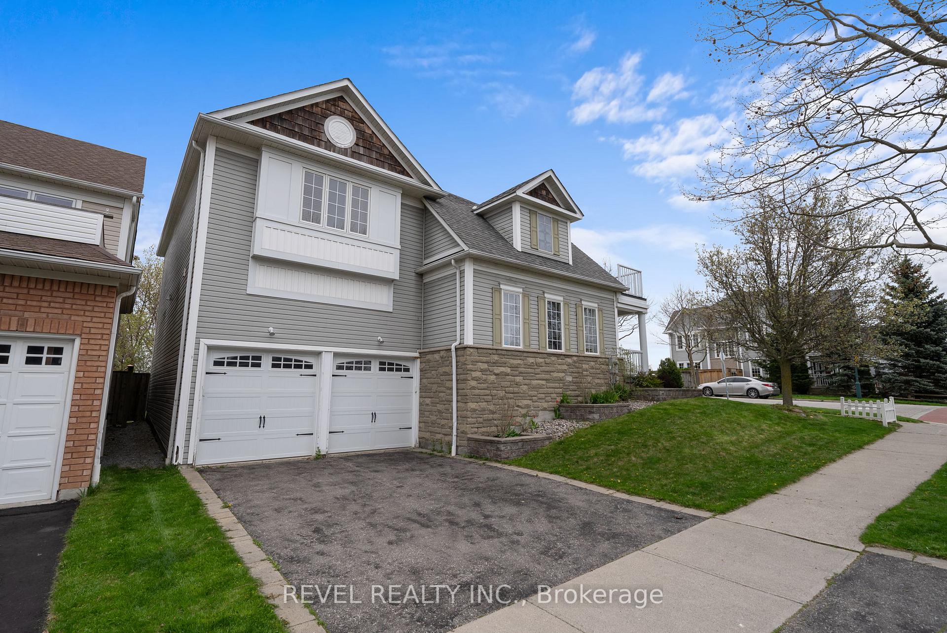 Photo 3 of 100 Ashbury Boulevard, Ajax, South East — HOMEH
