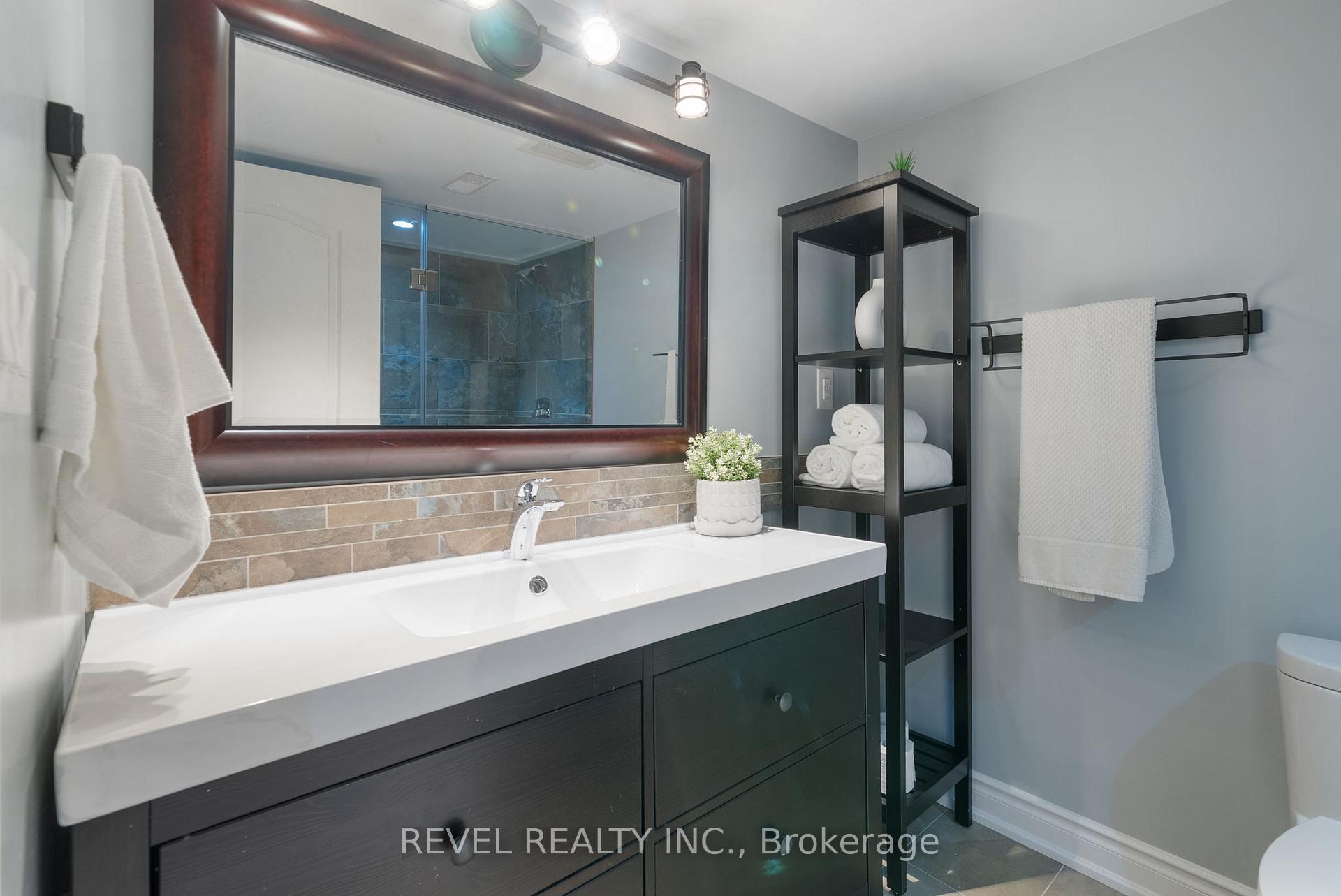Photo 42 of 100 Ashbury Boulevard, Ajax, South East — HOMEH