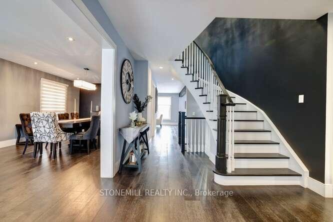 Photo 3 of 67 Largo Crescent, Vaughan, Maple — HOMEH