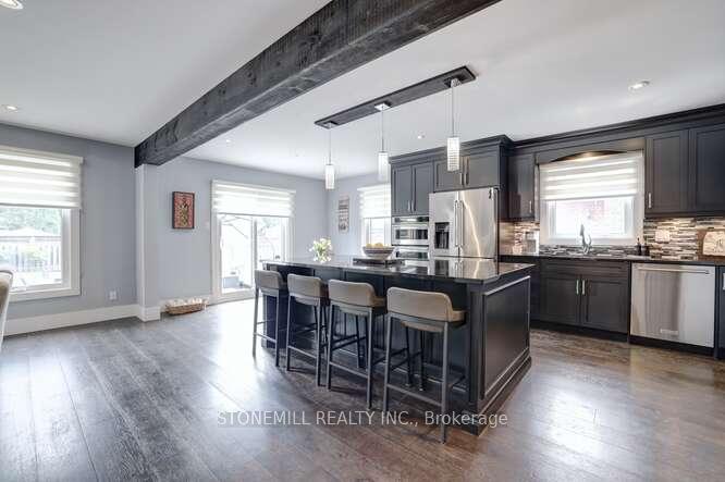 Photo 8 of 67 Largo Crescent, Vaughan, Maple — HOMEH
